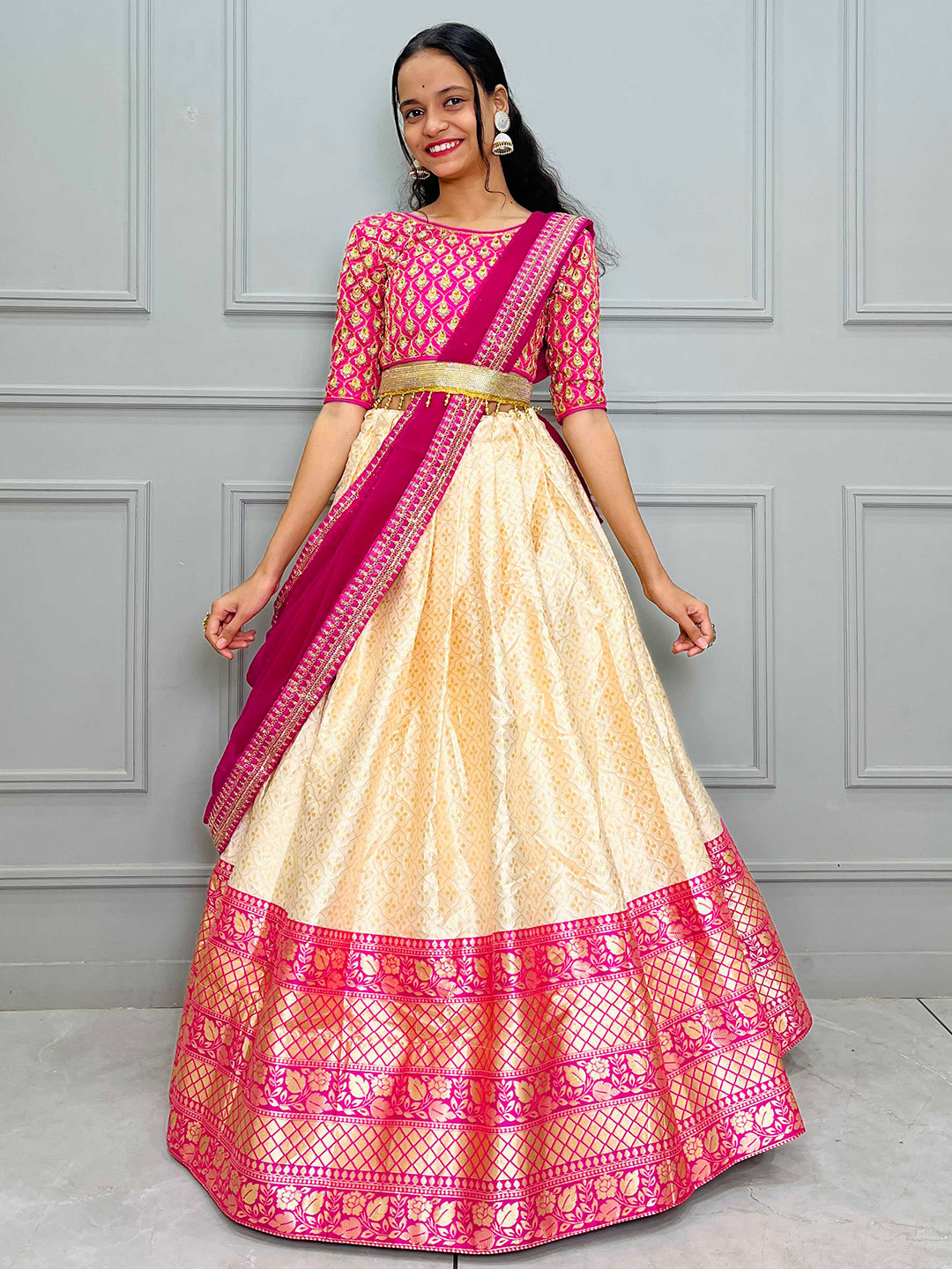 

Fabcartz Pink Semi-Stitched Lehenga & Unstitched Blouse With Dupatta