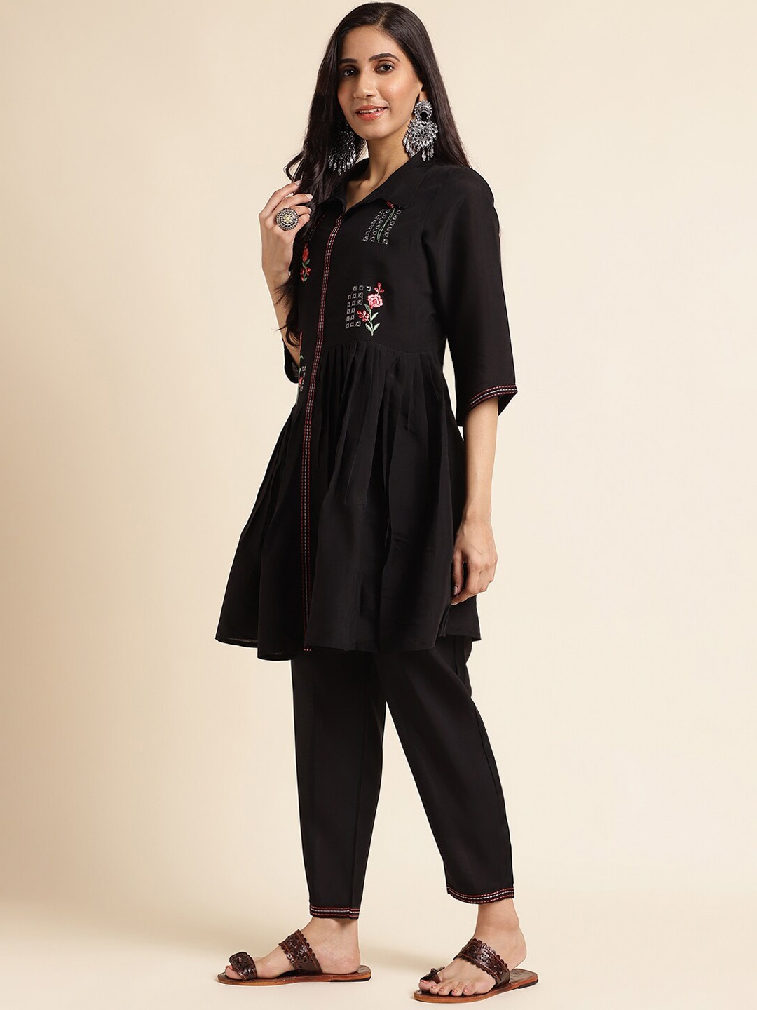 

FABMORA Floral Embroidered Shirt Collar Pure Silk Tunic With Trouser Co-ords, Black