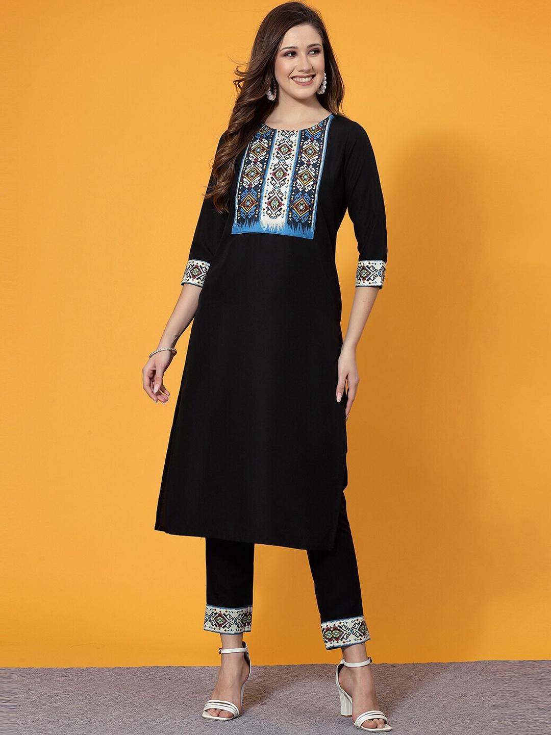 

KALINI Ethnic Motifs Yoke Design Straight Kurta, Black