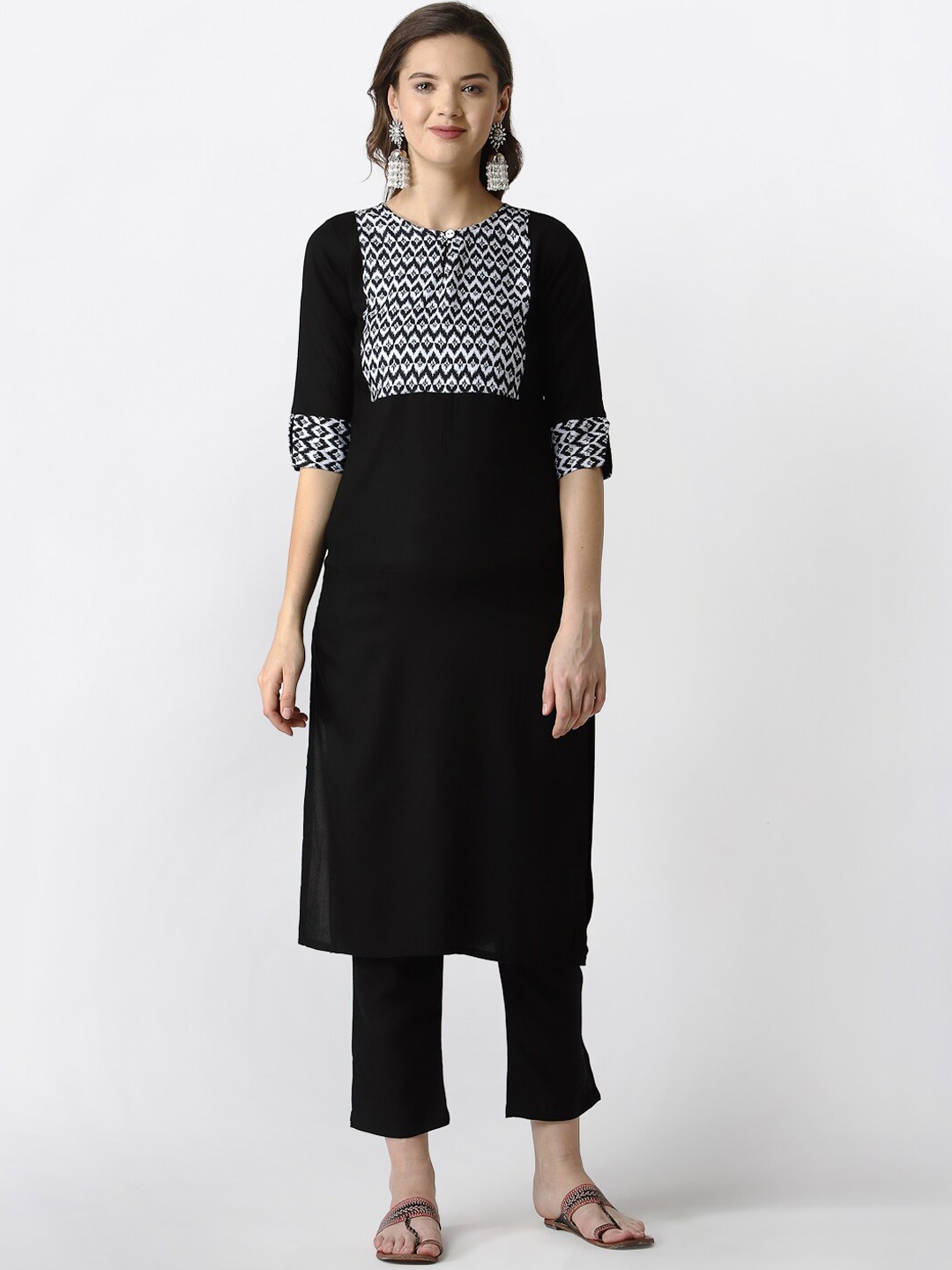 

KALINI Geometric Yoke Design Keyhole Neck Straight Kurta, Black