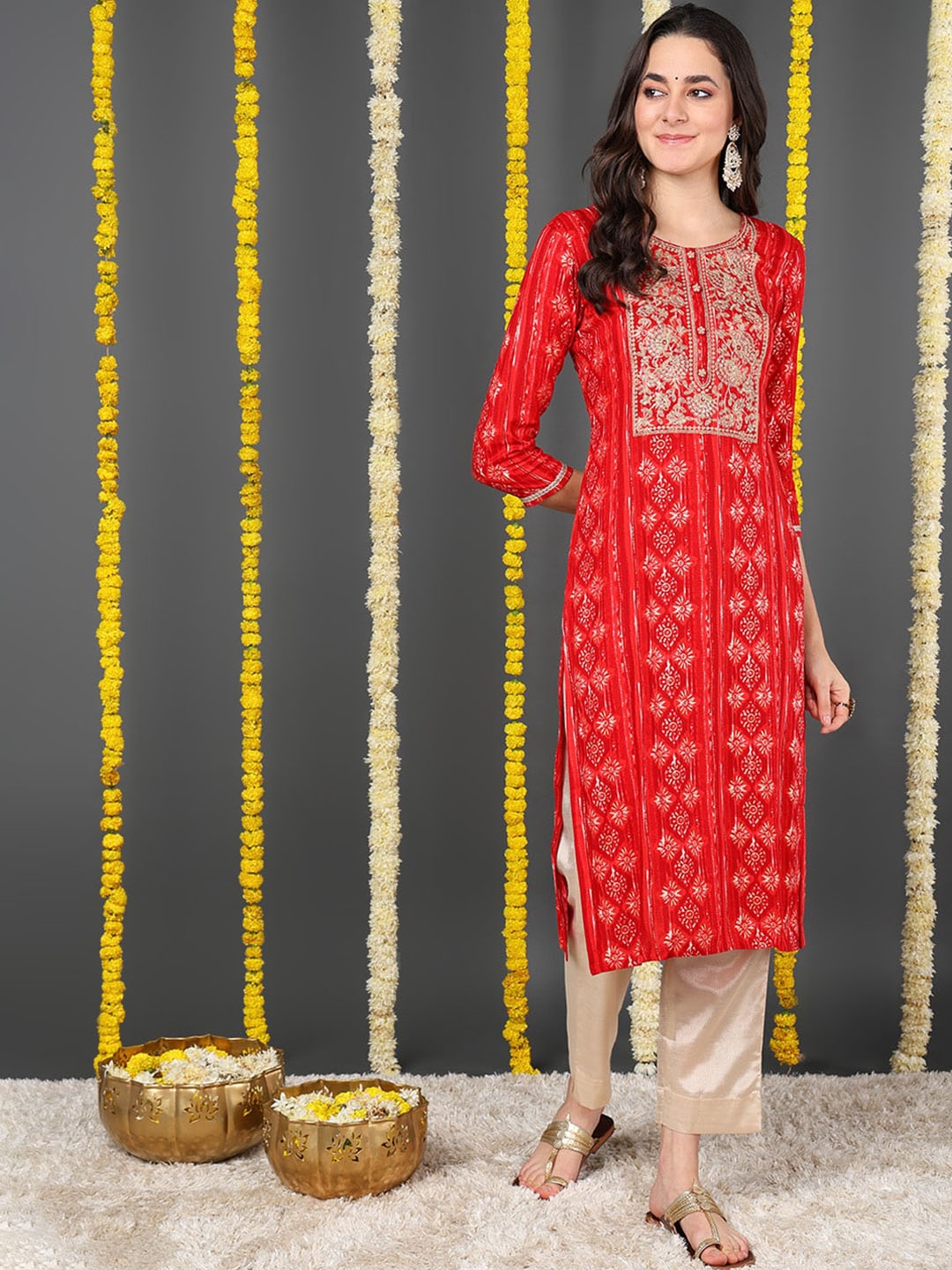 

AHIKA Red Ethnic Motifs Printed Thread Work Detailed Straight Kurta