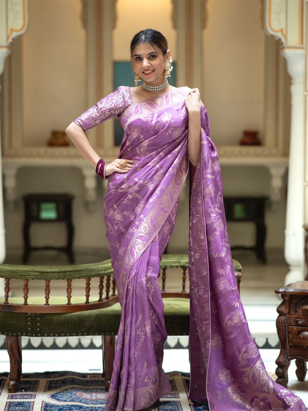 

AVANTIKA FASHION Ethnic Motifs Woven Design Pure Silk Kanjeevaram Saree, Lavender