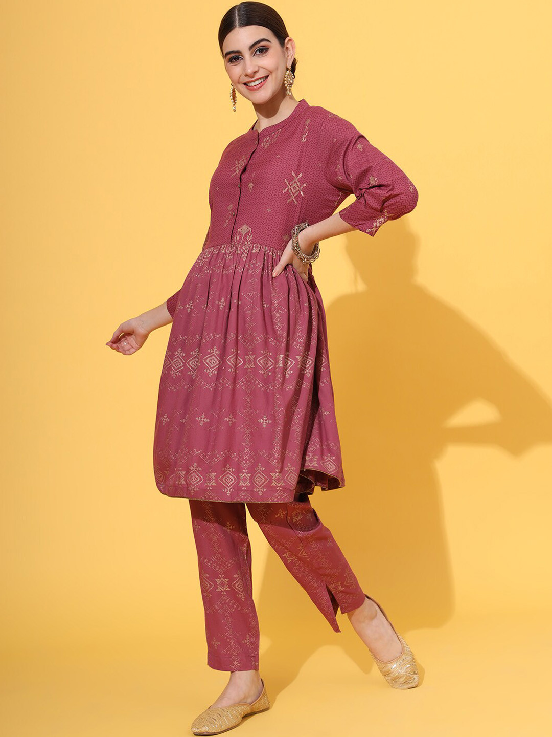 

JAIPUR PRIME Ethnic Motifs Printed Mandarin Collar A-Line Kurta with Trousers, Mauve