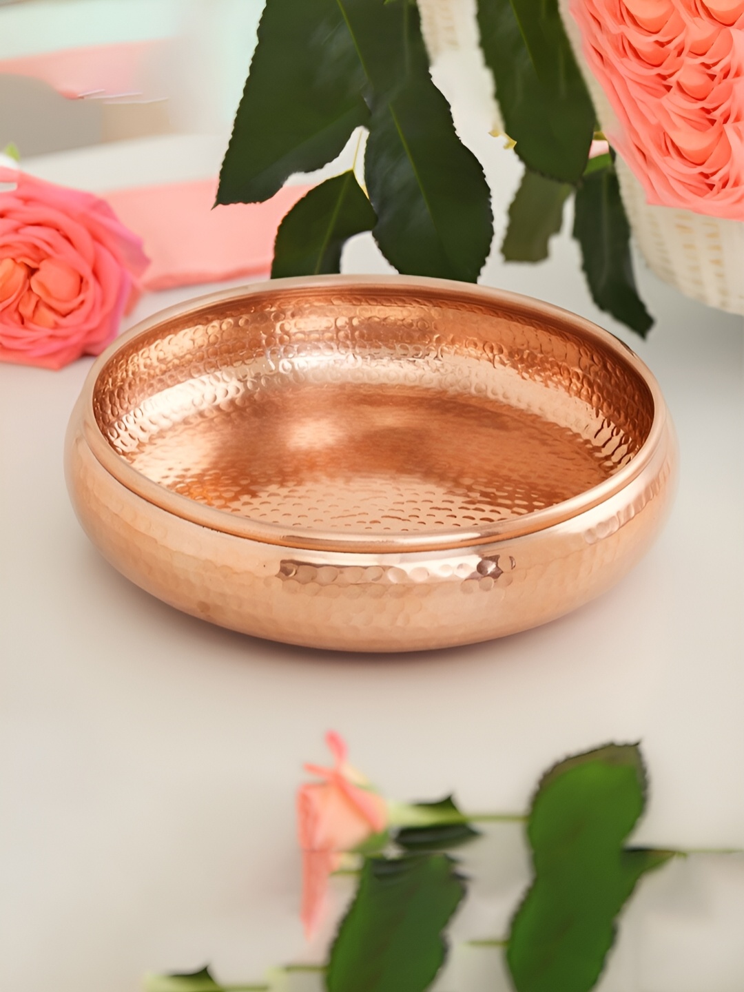 

ARVALLEY Copper Toned Hammered Round Decorative Bowl