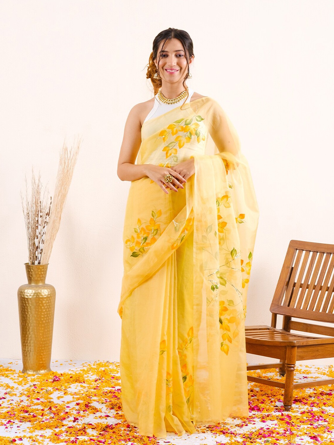 

Chowkhat Floral Printed Organza Saree, Yellow