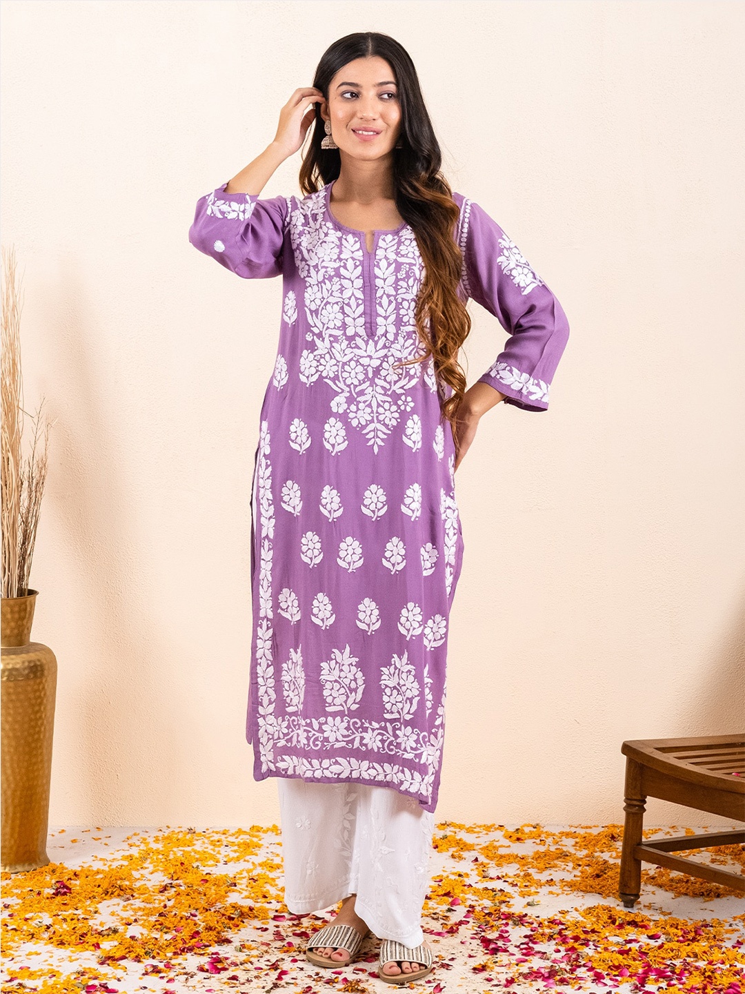 

Chowkhat Floral Embroidered Chikankari Straight Kurta, Purple