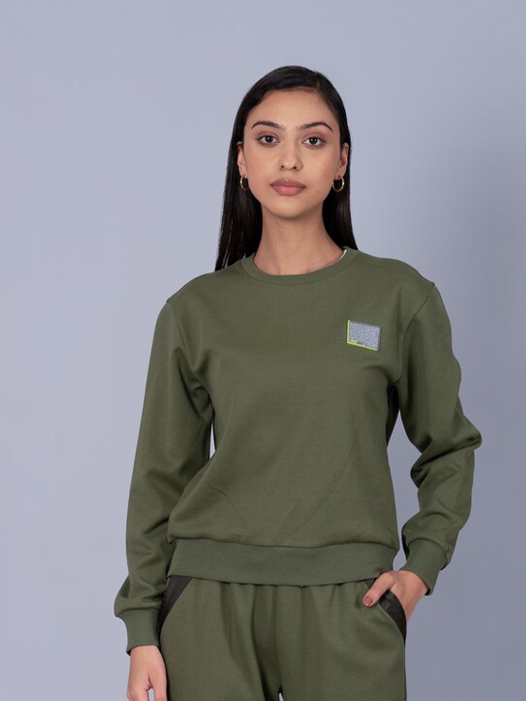 

Muvazo Round Neck Pullover Sweatshirt, Green