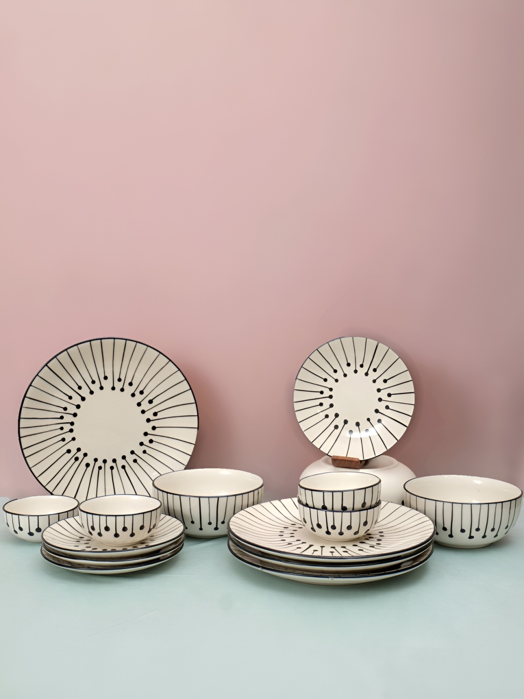 

ARTYSTA BEAUTIFYING LIVES Cream & Black 14 Pieces Printed Ceramic Glossy Dinner Set