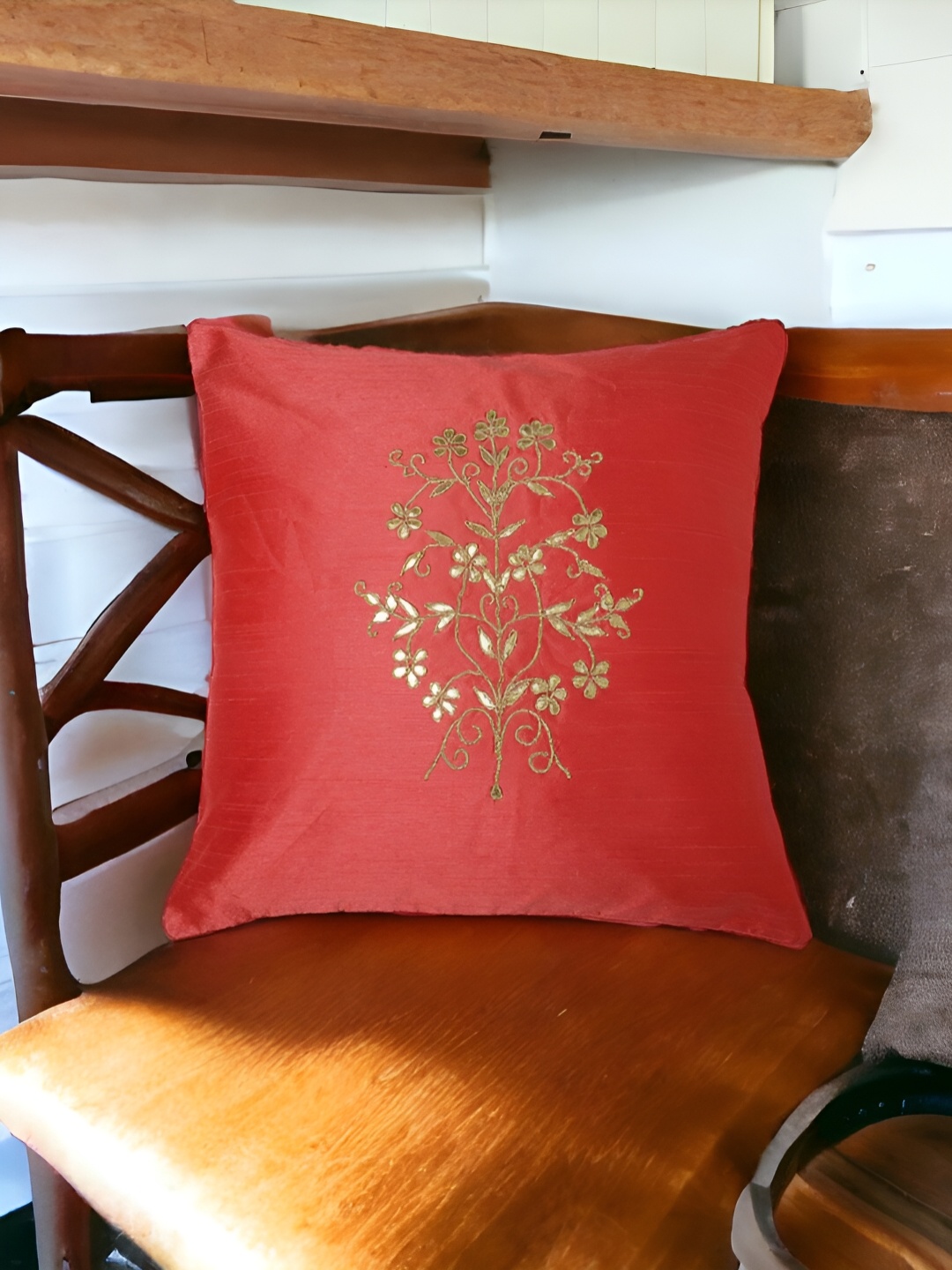 

THE COCOTIER Red Floral Square Shaped Cushion Cover