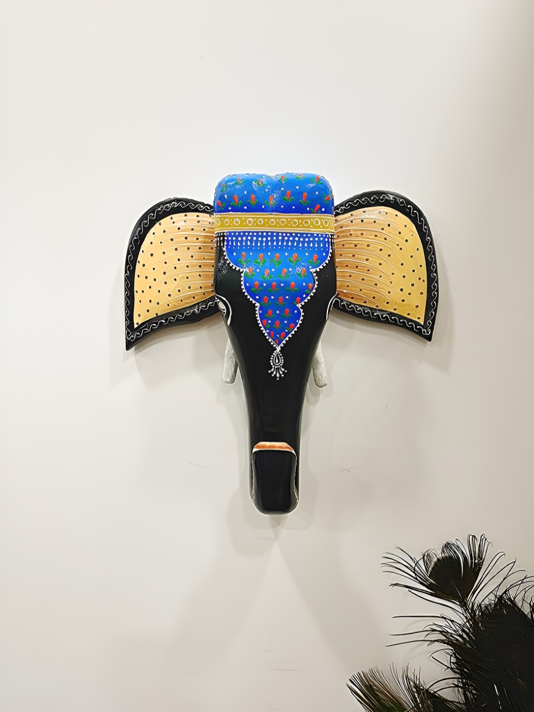 

THE COCOTIER Brown & Blue Elephant Head Wall Hangings