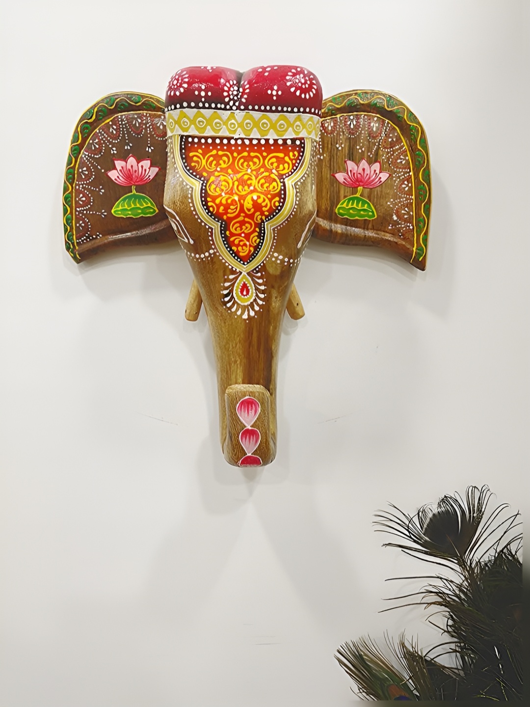 

THE COCOTIER Brown & White Animal Head Wall Hanging