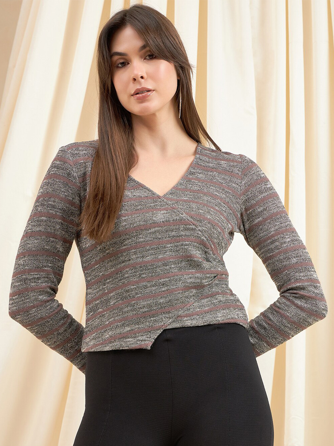 

Kibo Striped V-Neck Long Sleeves Top, Grey
