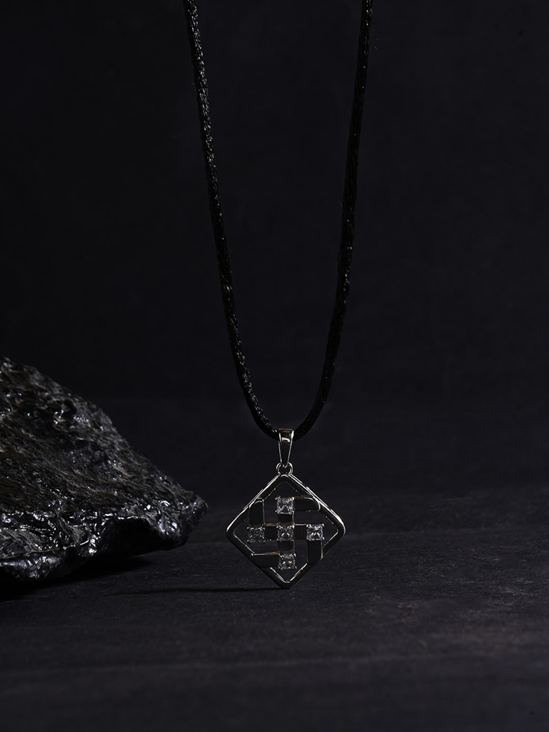 

ZORD Men 92.5 Sterling Silver Kalyankari Swastik Pendant