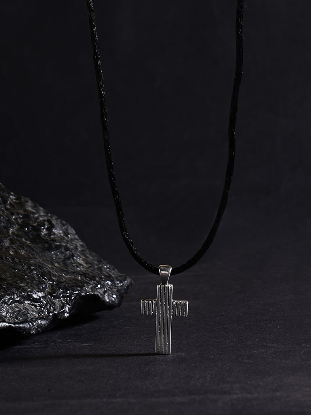 

ZORD Men 92.5 Sterling Silver-Plated Cross Pendant