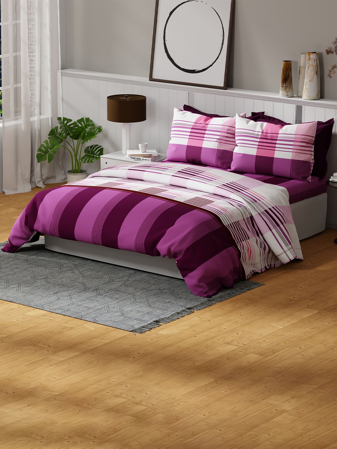 

United Colors of Benetton Rainbow Purple Cotton 144 TC Queen Bedsheet & 2 Pillow Covers