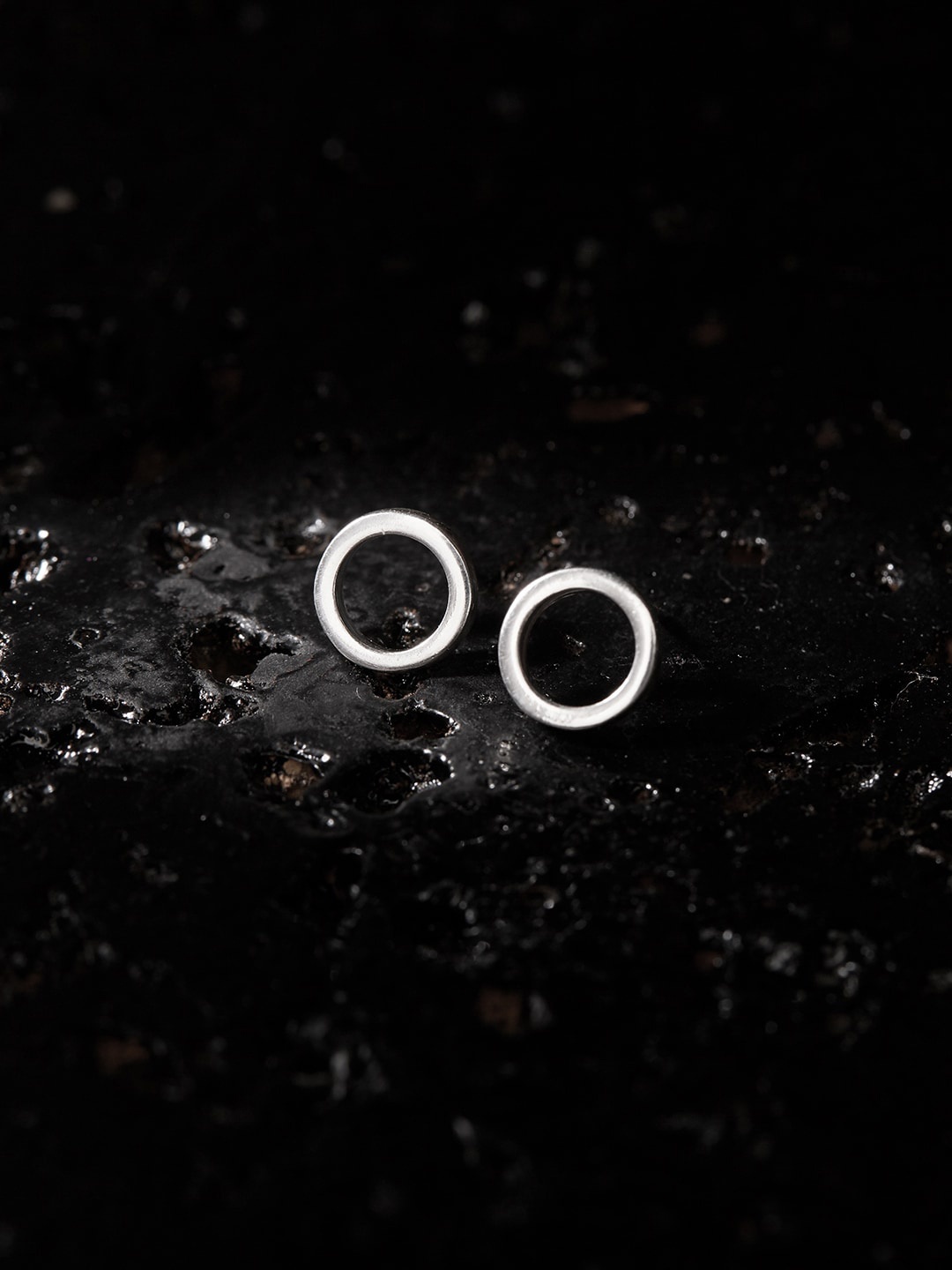 

ZORD Silver Plated Circular Studs
