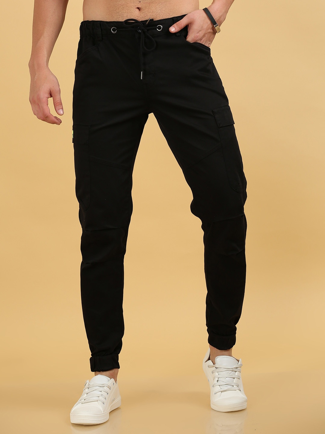 

CAZZBA Men Mid-Rise Cotton Cargos, Black