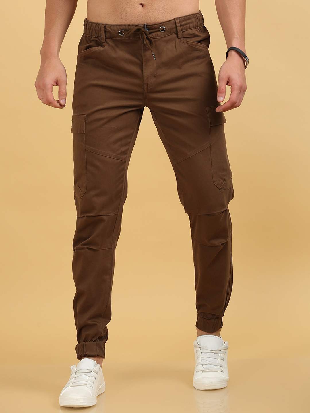 

CAZZBA Men Mid Rise Cargos Joggers, Bronze