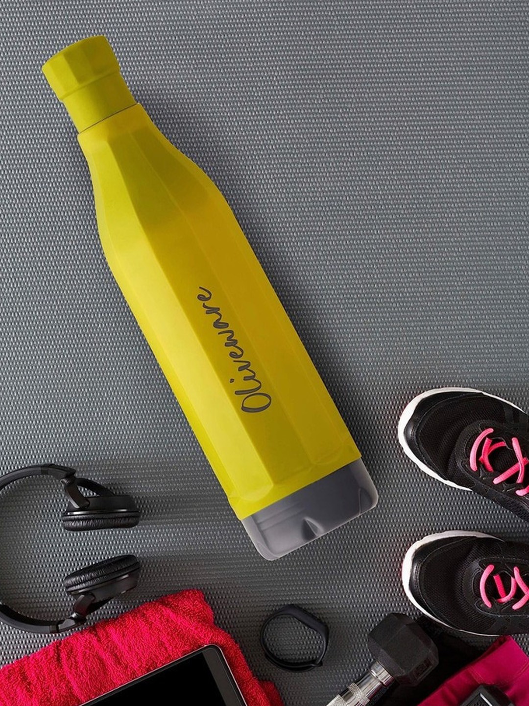 

SOPL-OLIVEWARE Yellow & Black Typography Printed Water Bottle
