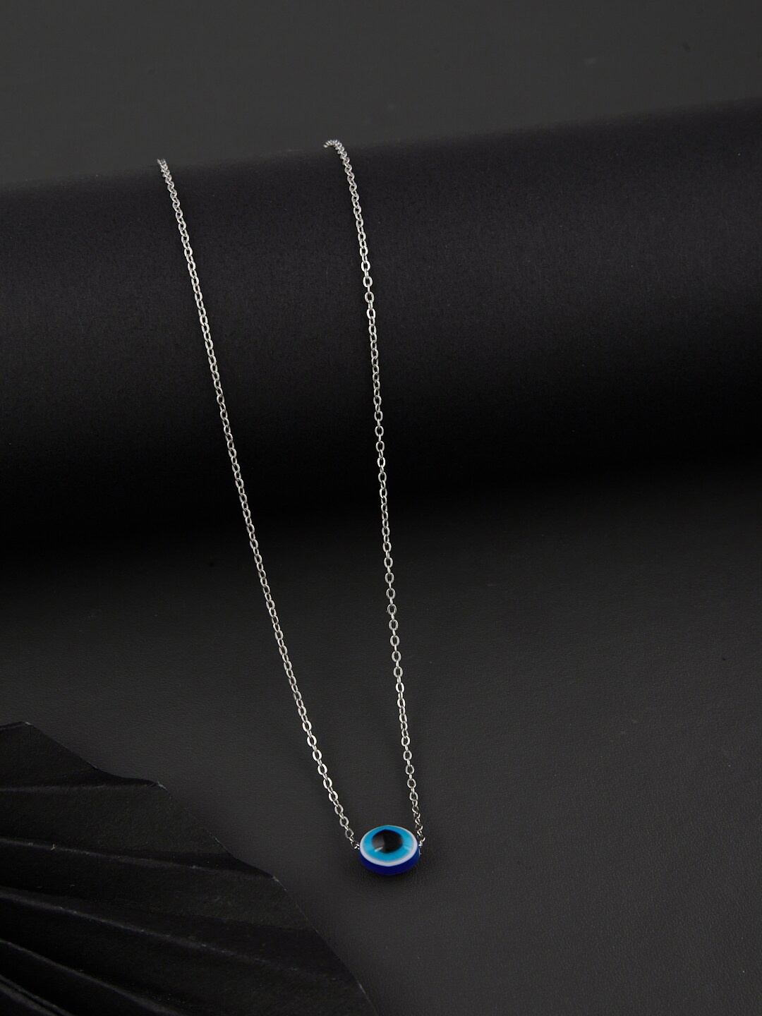 

DressBerry Silver Toned Silver Plated Chain