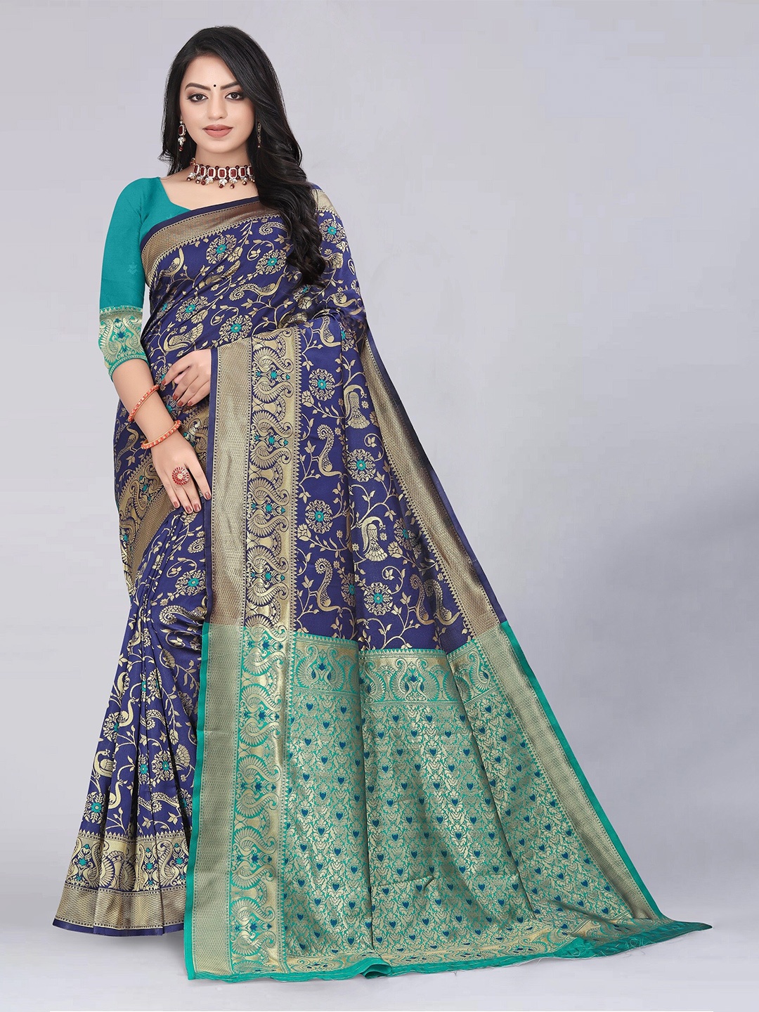 

MUKHITA Woven Design Kanjeevaram Saree, Navy blue