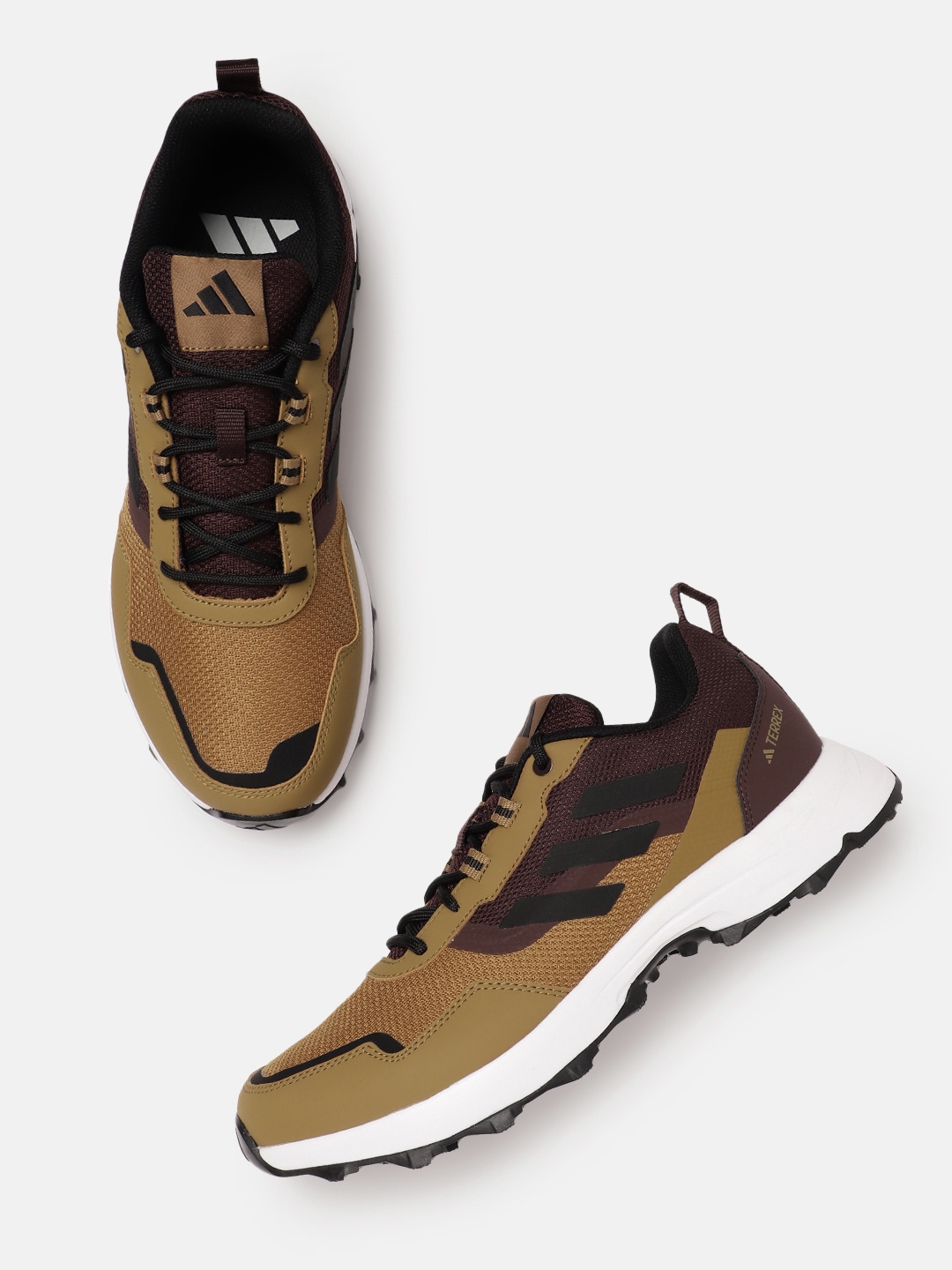 

ADIDAS Men Woven Design Round-Toe Trekerstar AXNU Trekking Shoes with Striped Detail, Brown