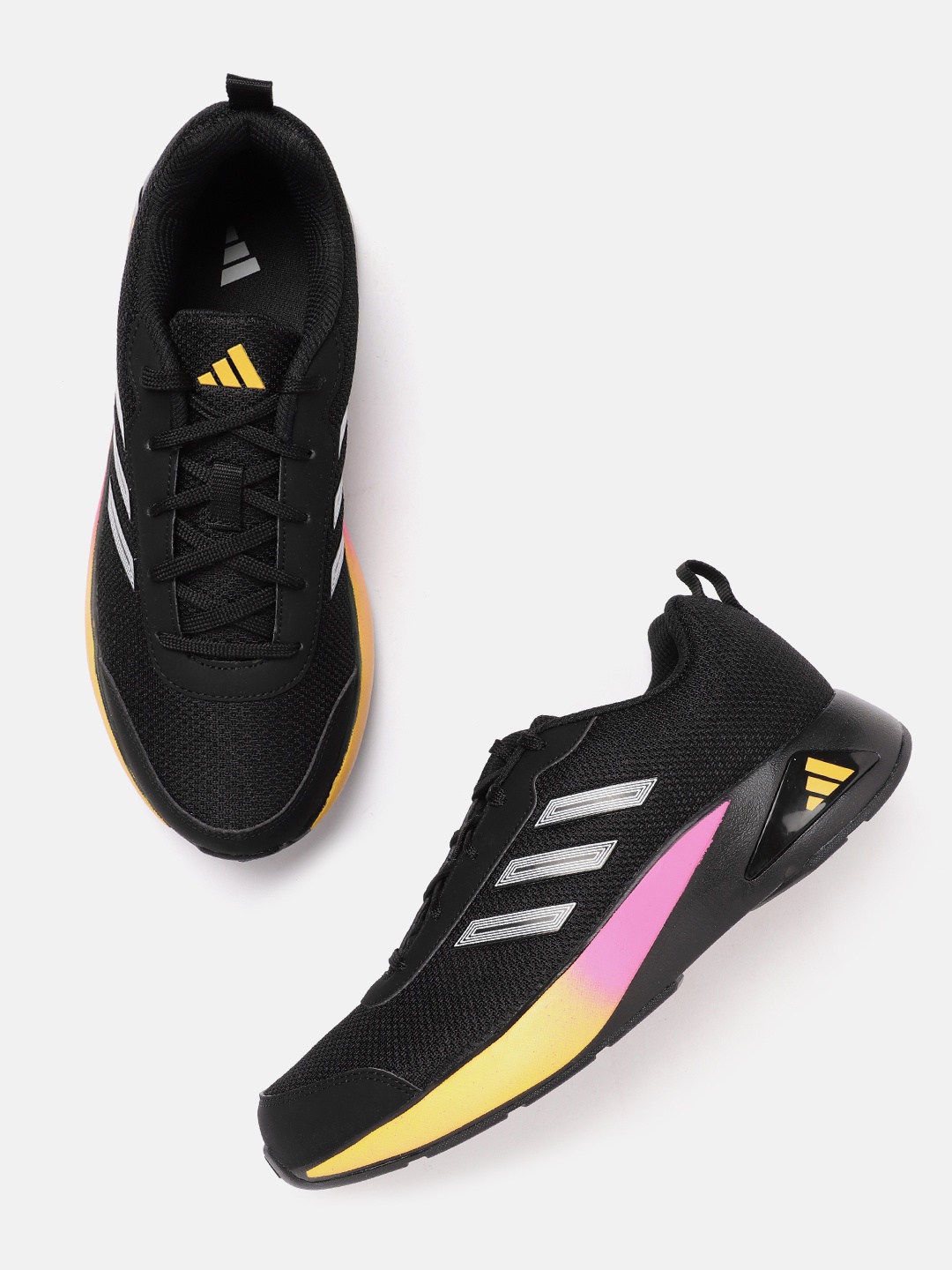 

ADIDAS Men Woven Design ZapCore Running Shoes, Black