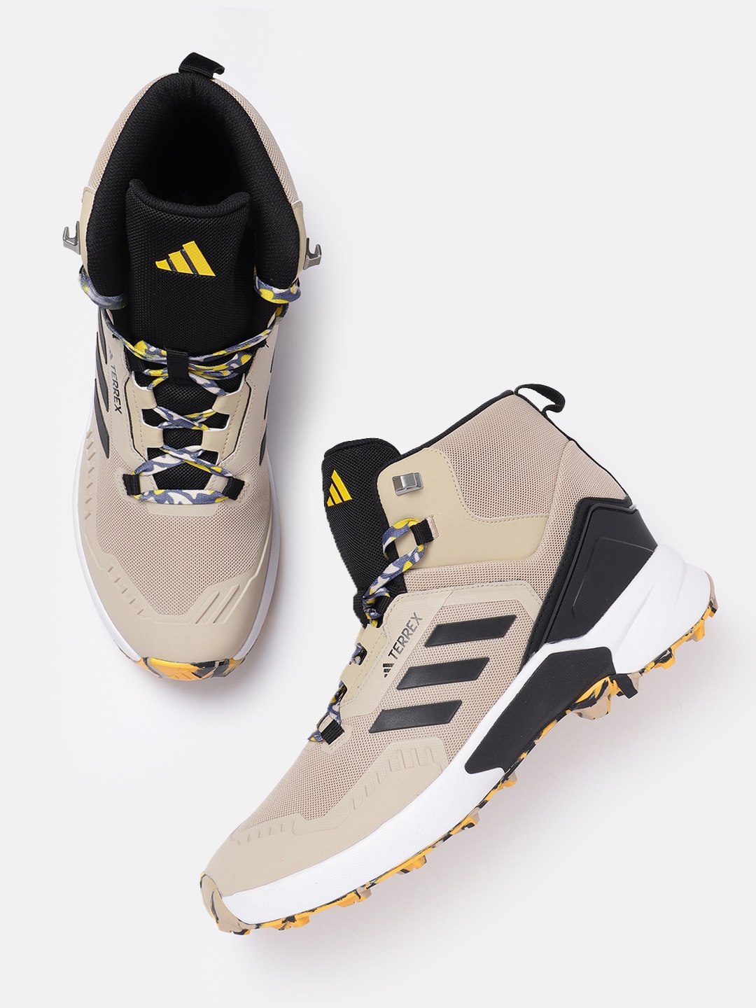 

ADIDAS Men Woven Design Fast Rockr Trekking Shoes, Beige