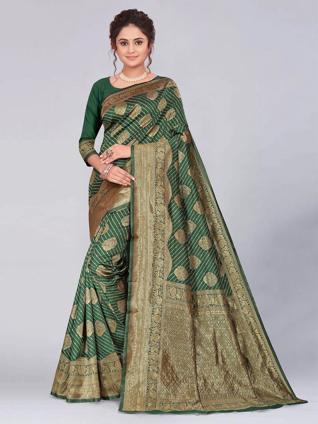 

MUKHITA Woven Design Banarasi Saree, Green