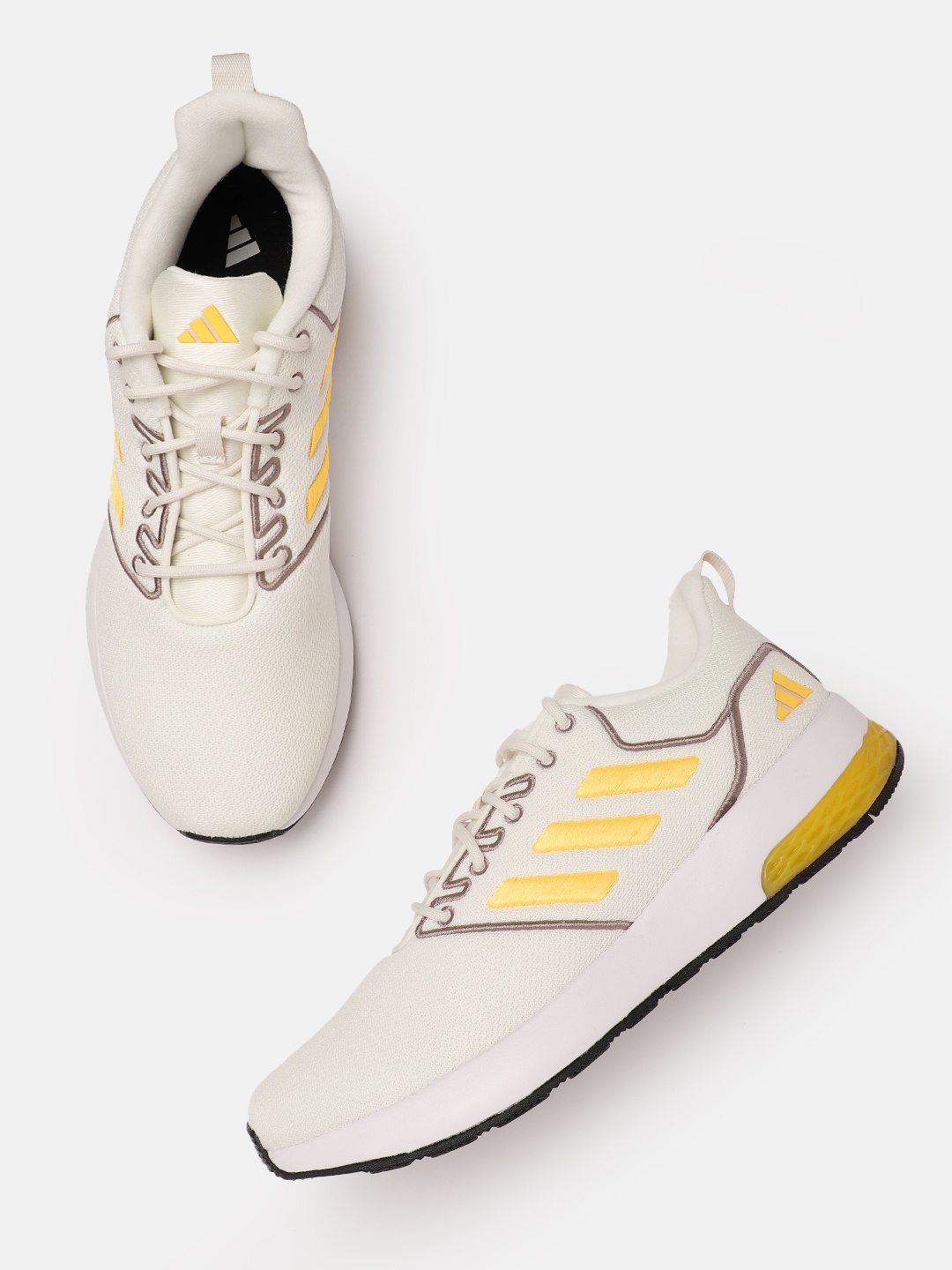 

ADIDAS Men Woven Design Flair Mode Running Shoes, Off white