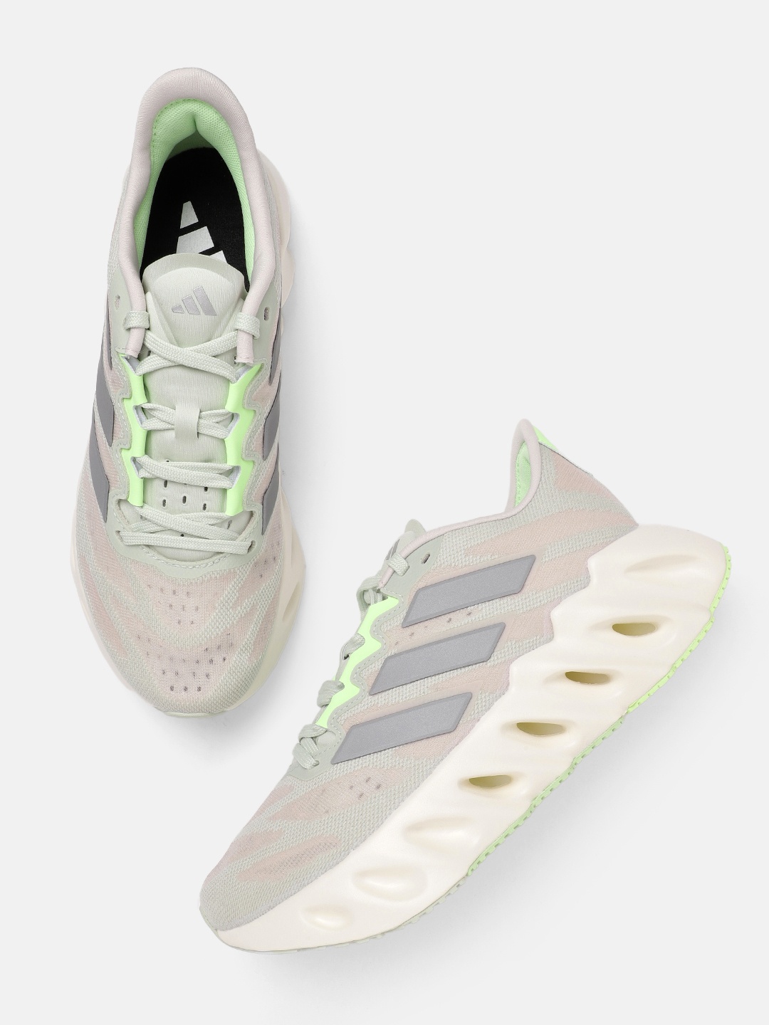 

ADIDAS Women Woven Design Switch FWD Running Shoes, Green