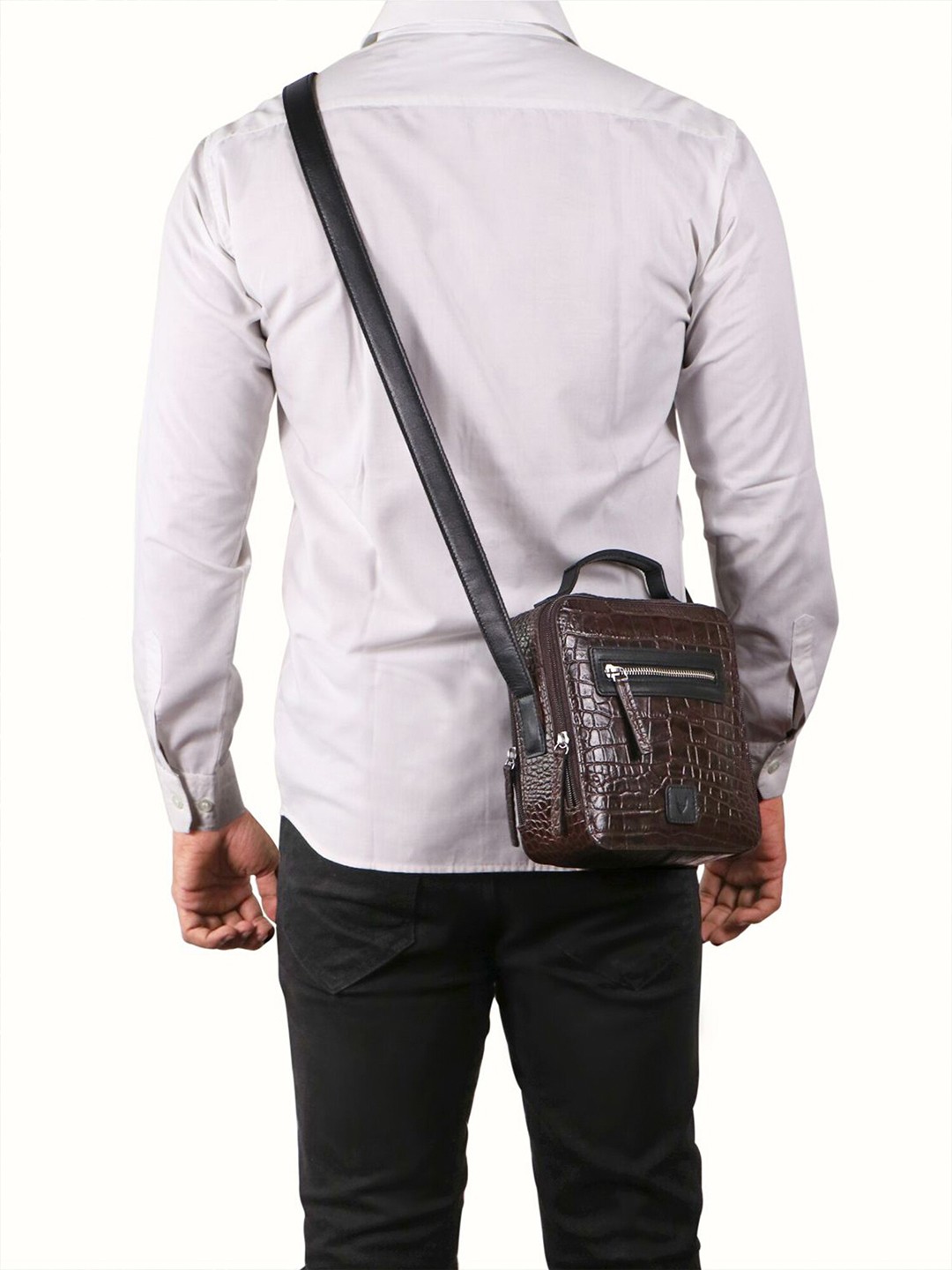 

Hidesign Men Animal Textured Messenger Bag, Brown