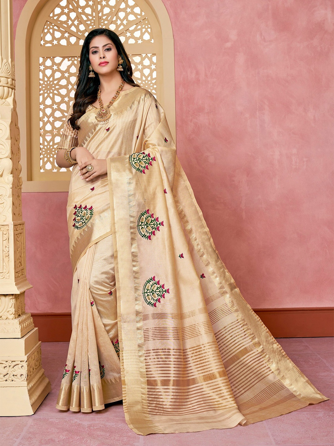 

Mitera Cream & Pink Floral Embroidered Assam Silk Cotton Banarasi Saree