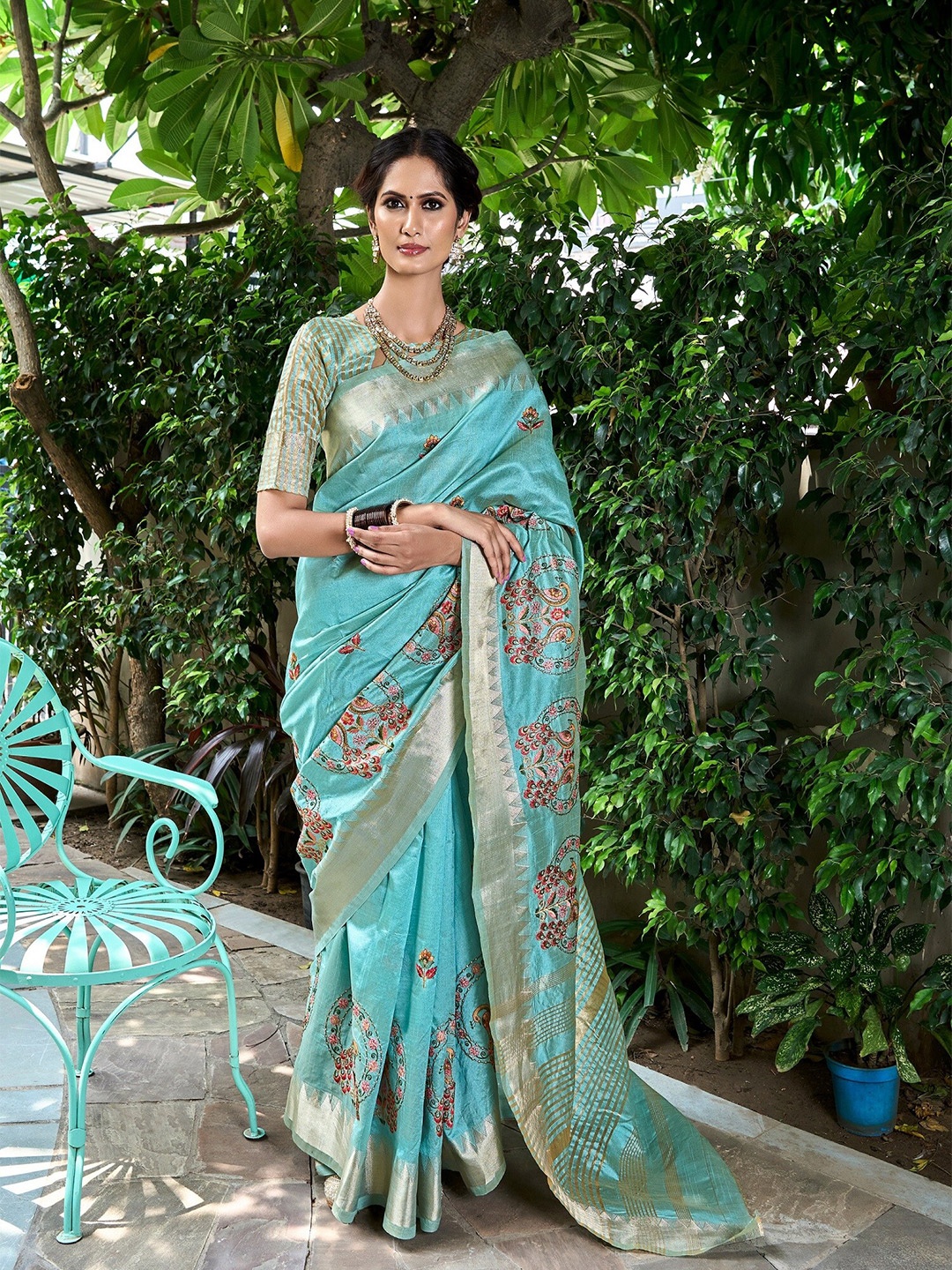 

Mitera Turquoise Blue & Red Floral Embroidered Zari Assam Silk Cotton Banarasi Saree