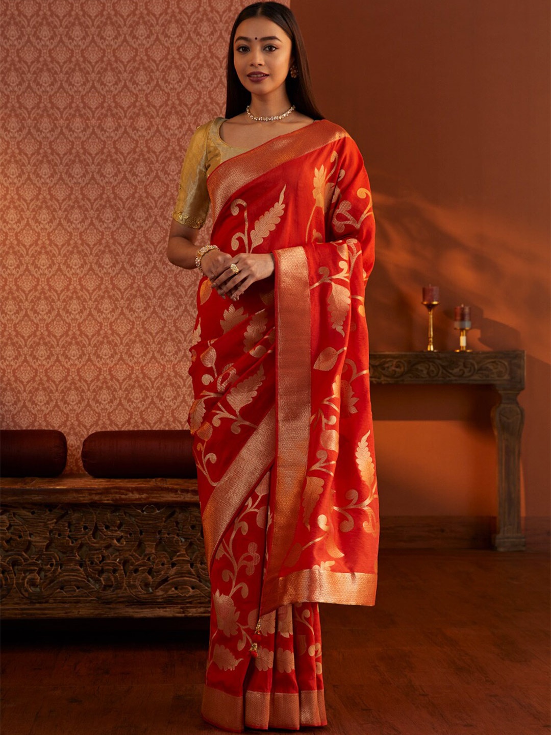 

Taneira Ethnic Motifs Woven Design Zari Saree, Orange