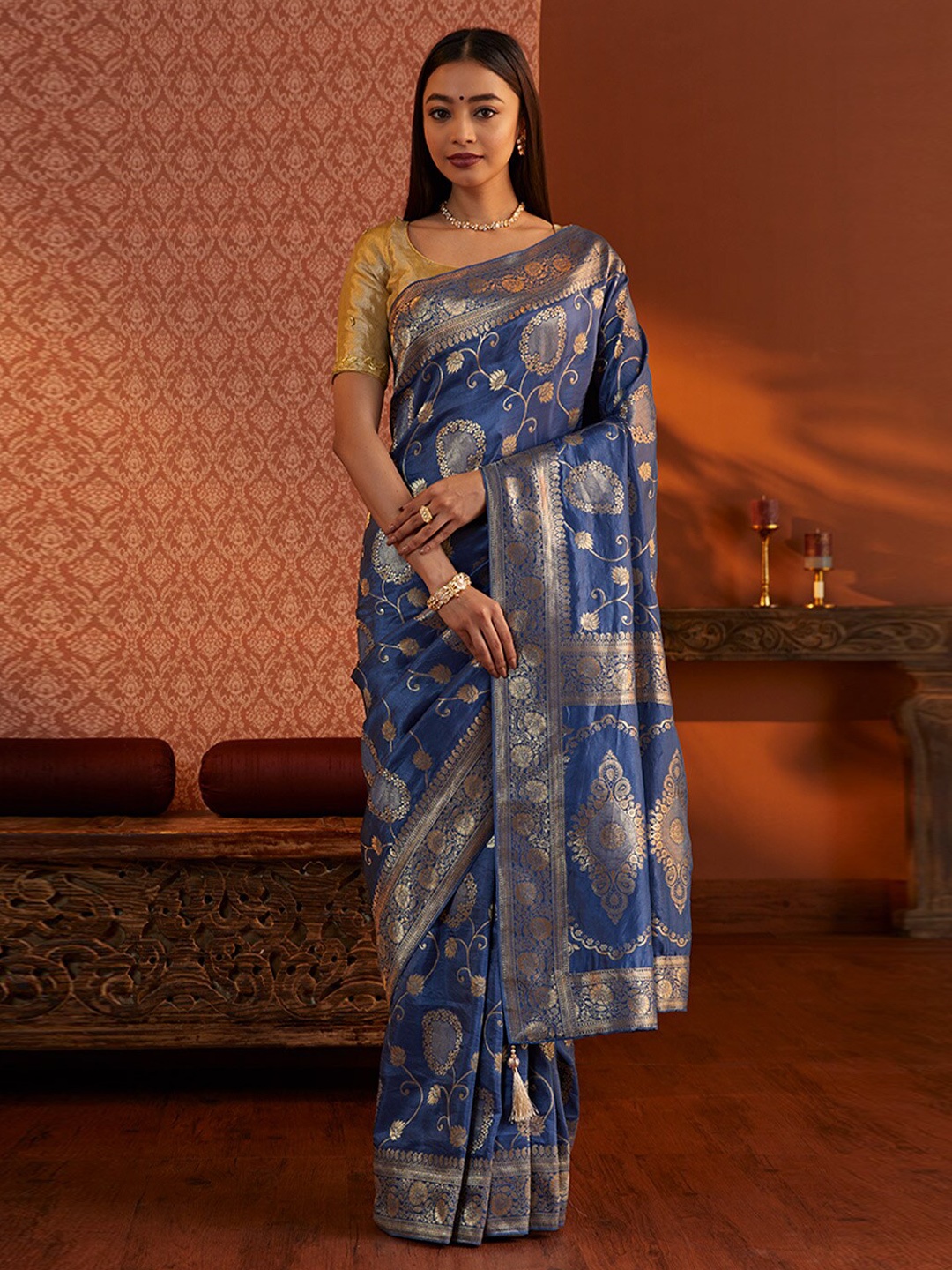 

Taneira Ethnic Motifs Woven Design Zari Saree, Blue