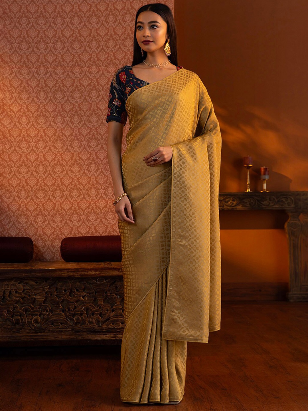 

Taneira Ethnic Motifs Woven Design Zari Saree, Gold