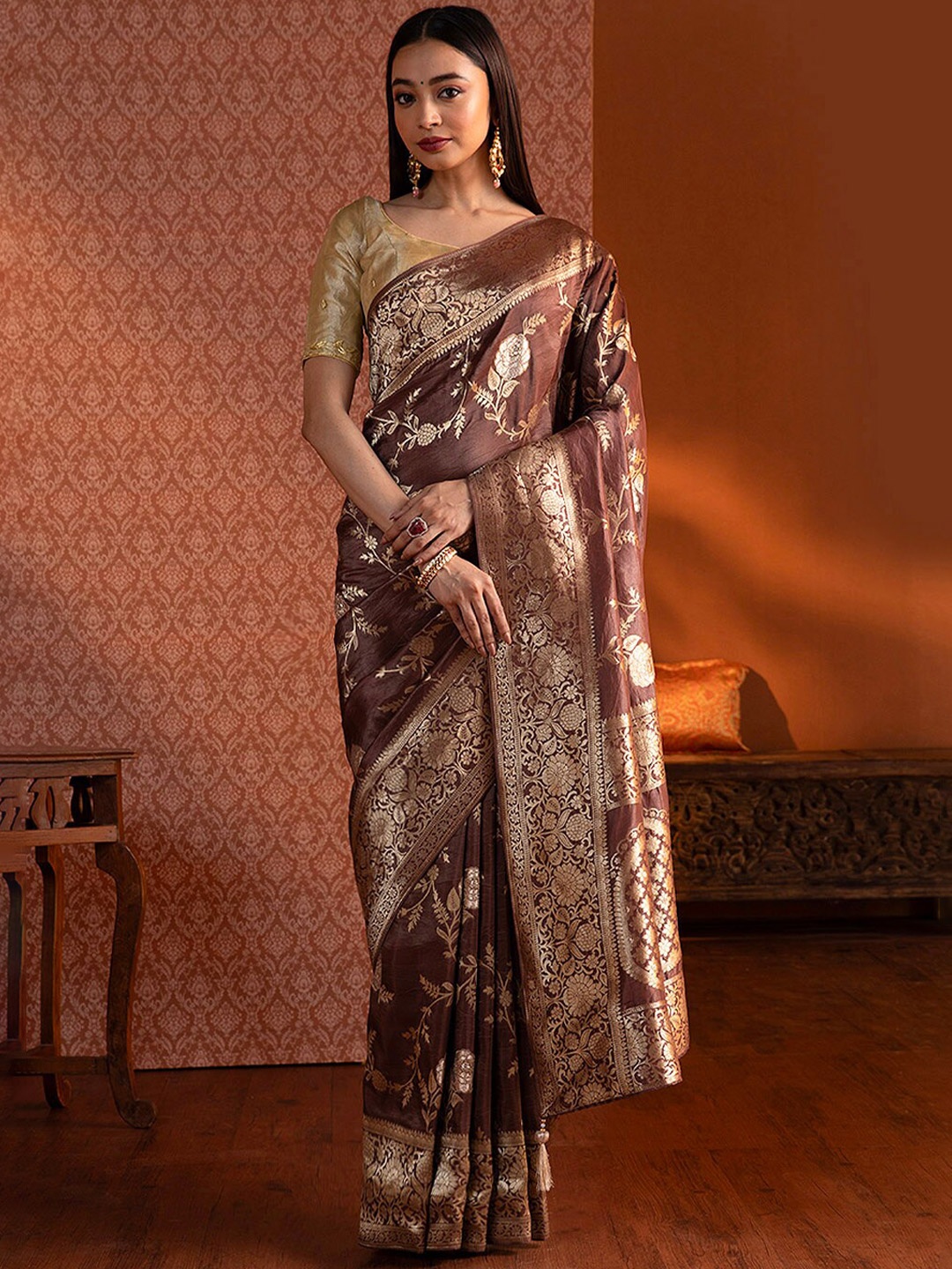 

Taneira Ethnic Motifs Woven Design Zari Saree, Brown