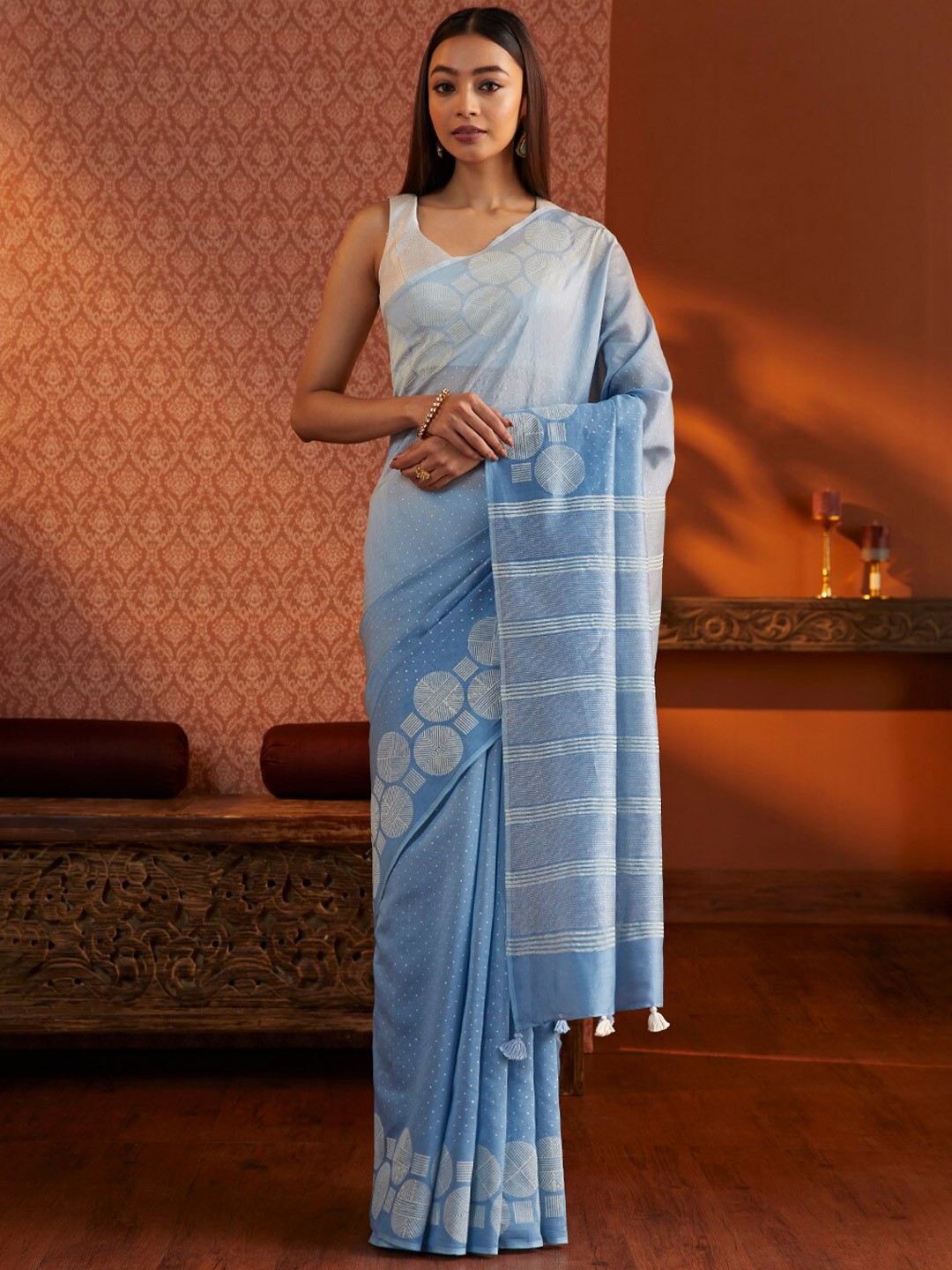 

Taneira Geometric Printed Silk Cotton Block Print Saree, Blue