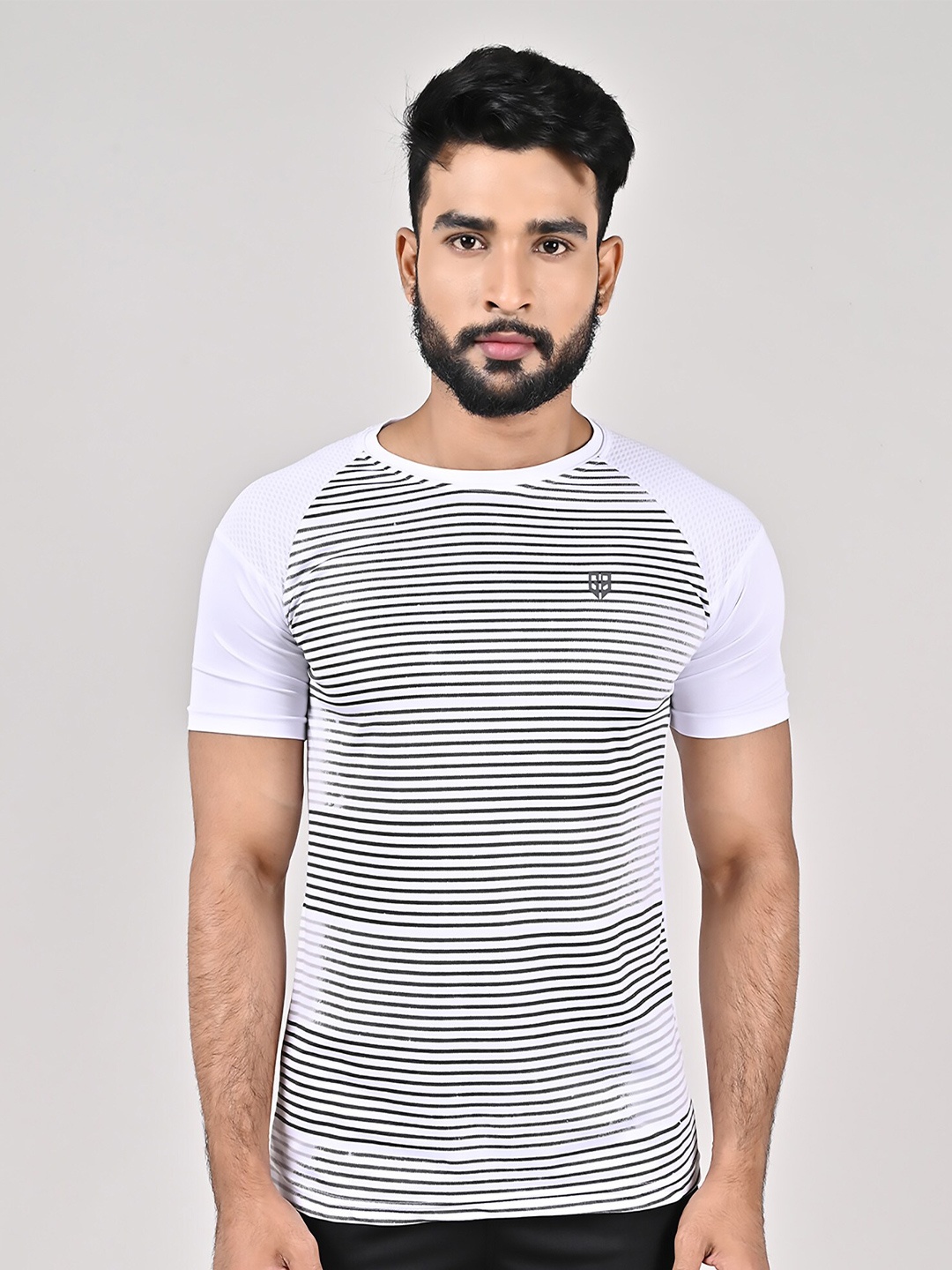 

GAME BEGINS Striped Round Neck T-Shirt, White