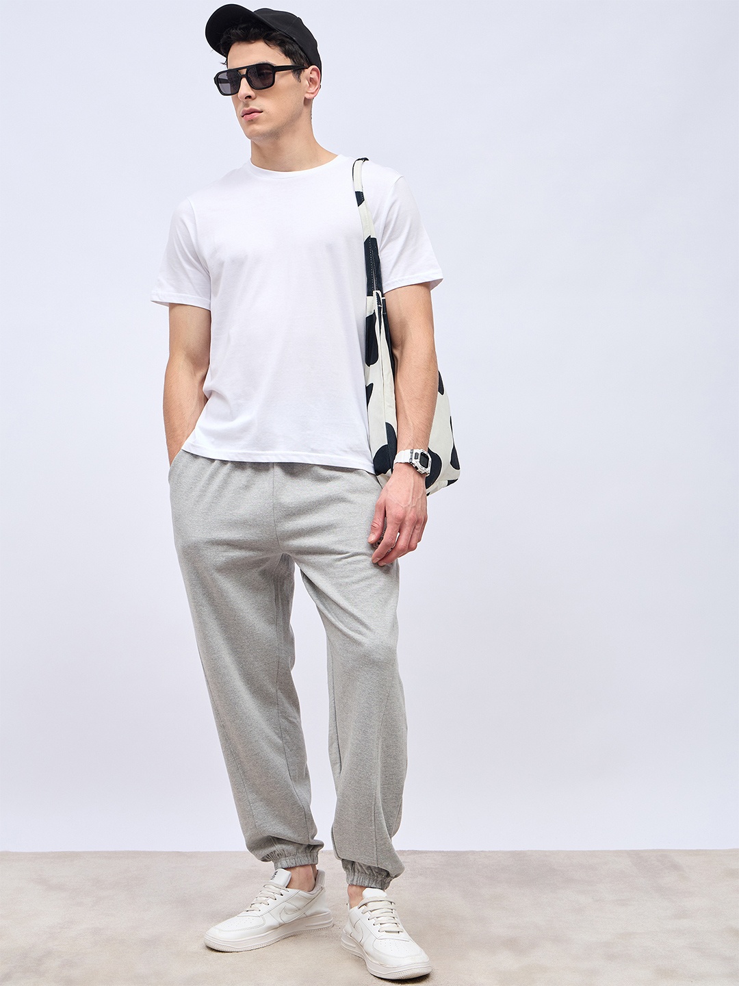 

Styli Men Fleece Panel Joggers, Grey