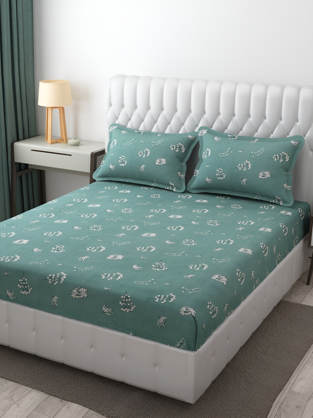 

HOMECRUST Green Floral 210 TC Queen Fitted Bedsheet With 2 Pillow Covers