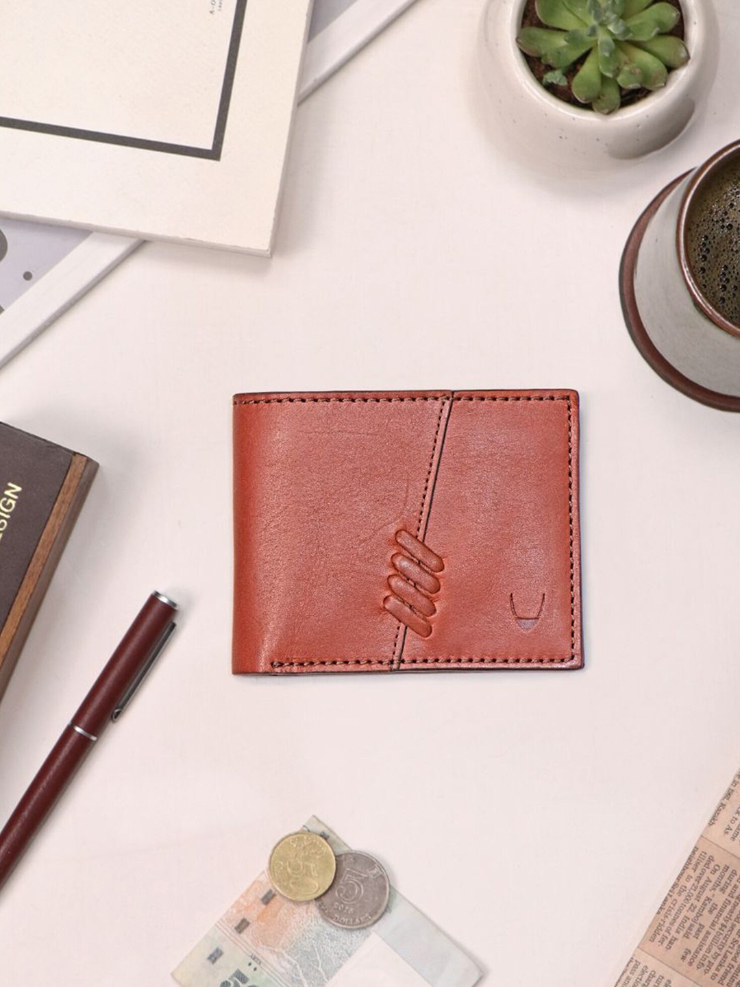 

Hidesign Men Textured Leather Two Fold Wallet, Brown