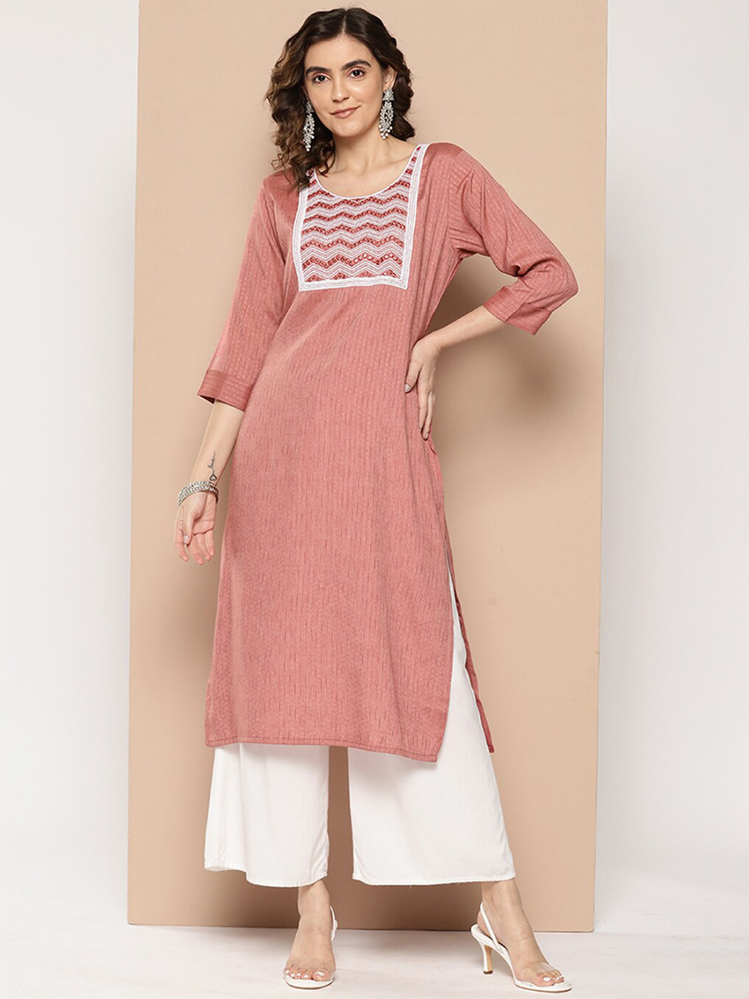 

ODETTE Geometric Yoke Design Mirror Work Straight Kurta, Peach