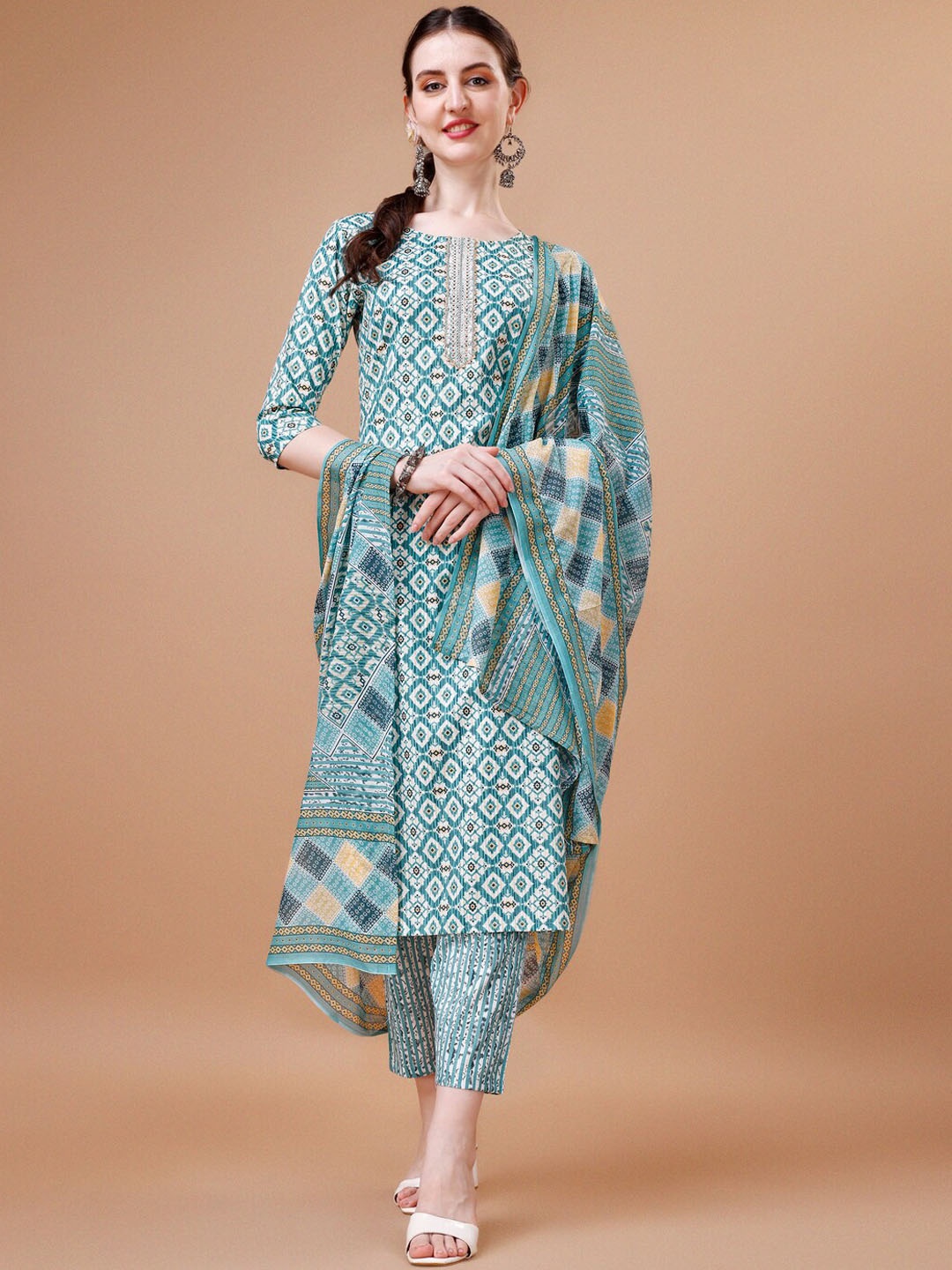 

Berrylicious Printed Pure Cotton Kurta with Trousers & Dupatta, Blue