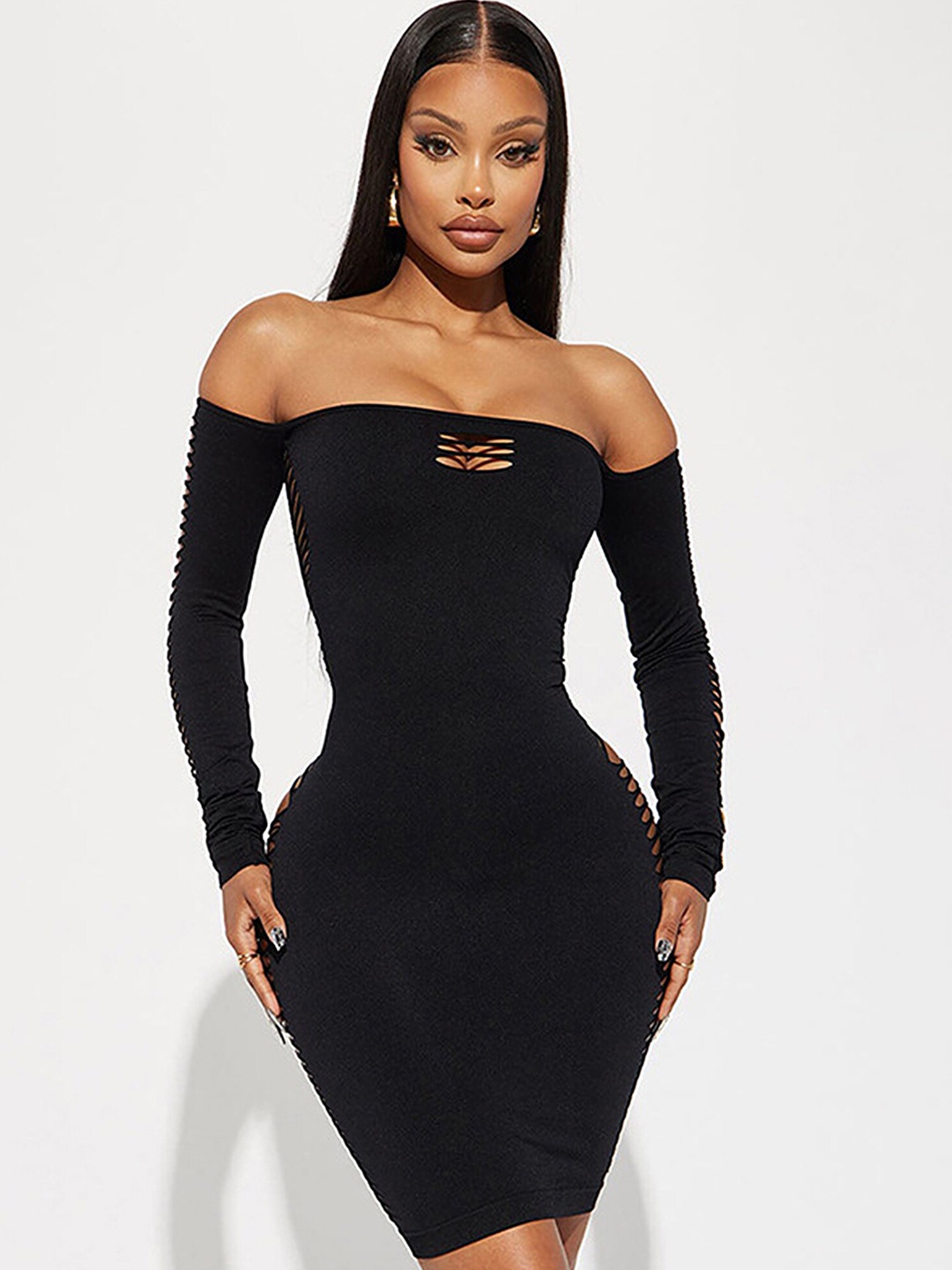

LULU & SKY Off-Shoulder Bodycon Dress, Black