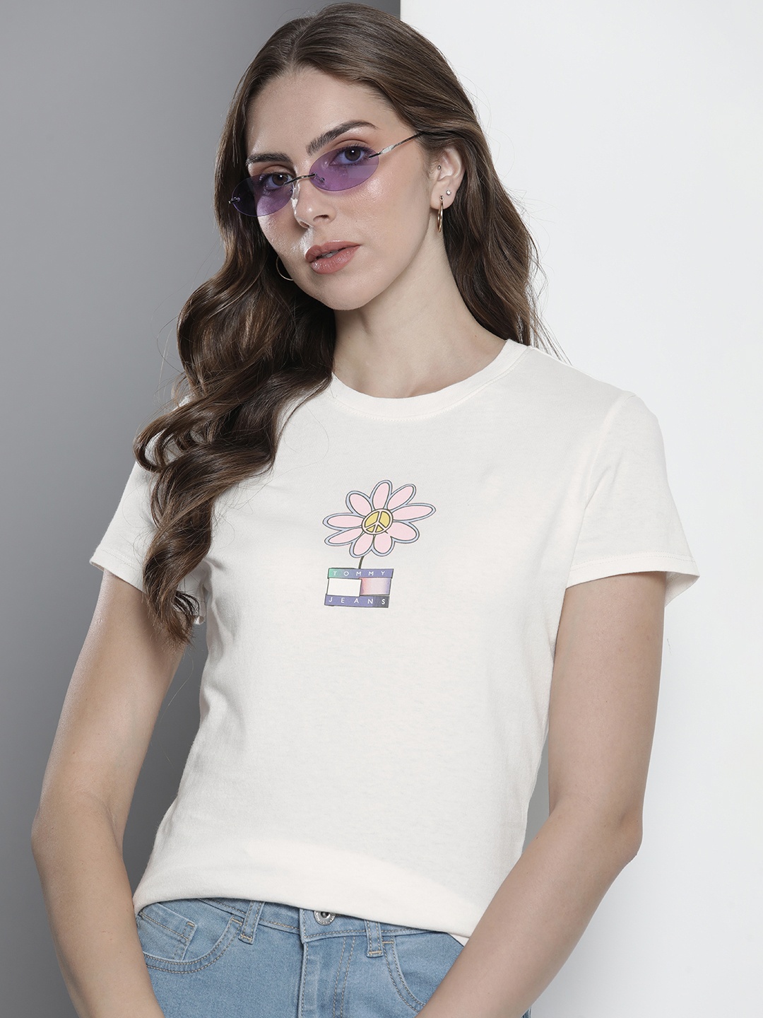 

Tommy Hilfiger Floral Printed Pure Cotton Slim Fit T-shirt, Off white
