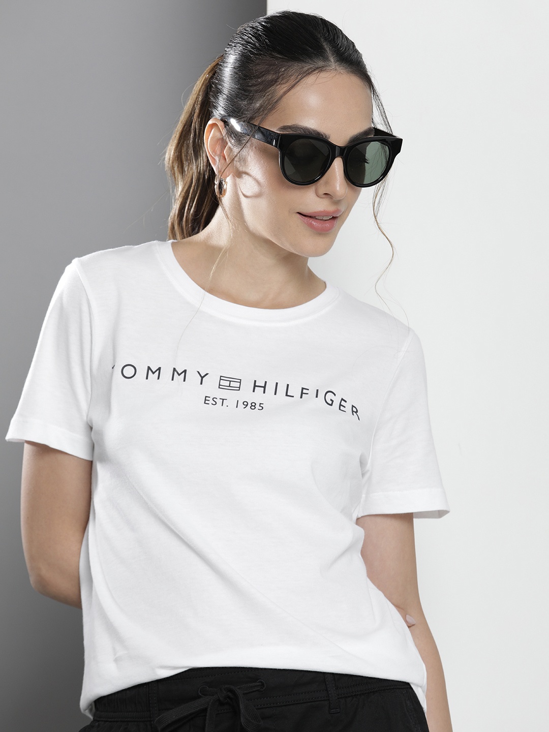 

Tommy Hilfiger Brand Logo Printed Pure Cotton T-shirt, White