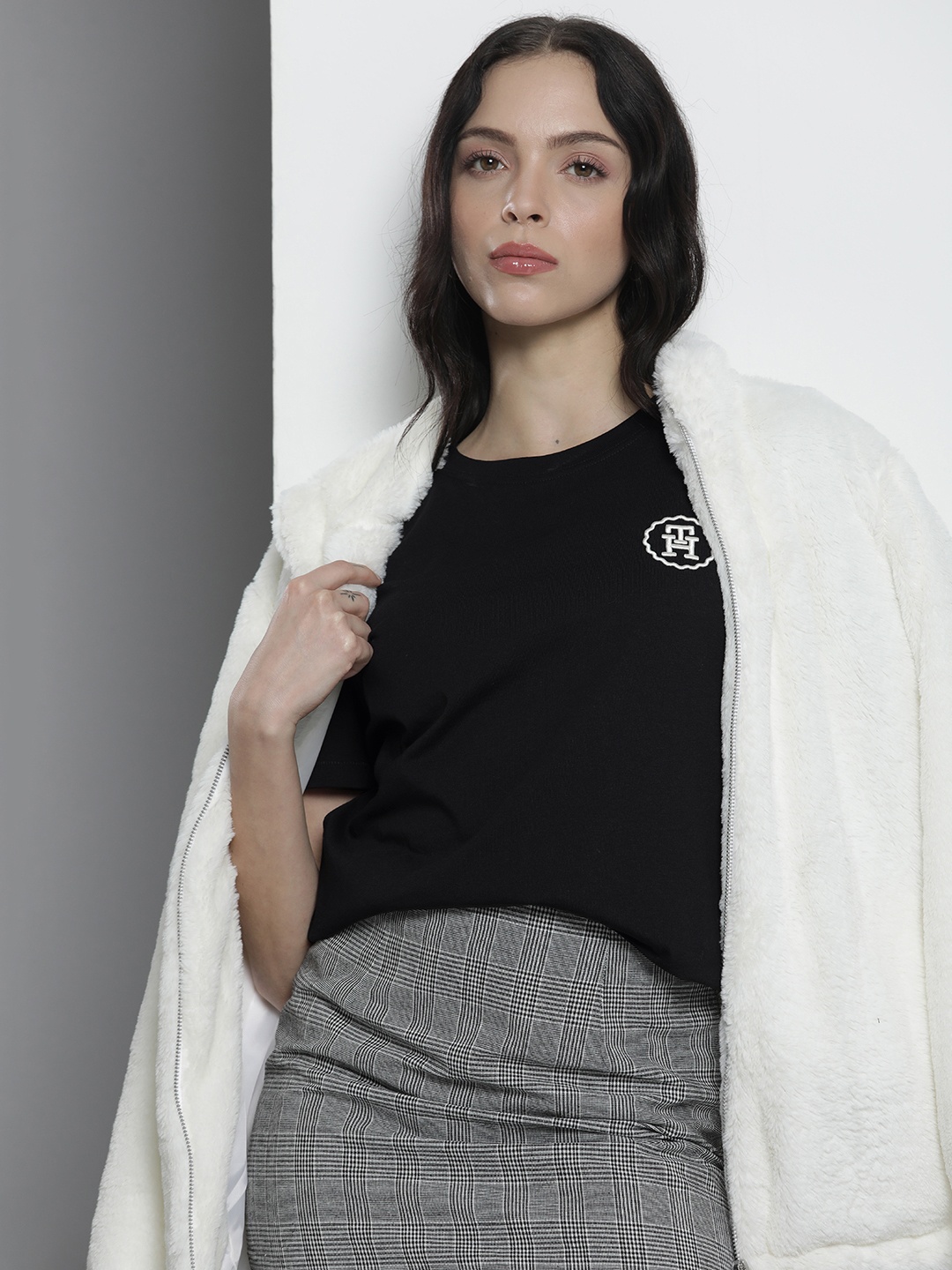 

Tommy Hilfiger Embroidered Drop-Shoulder Sleeves Pure Cotton T-shirt, Black