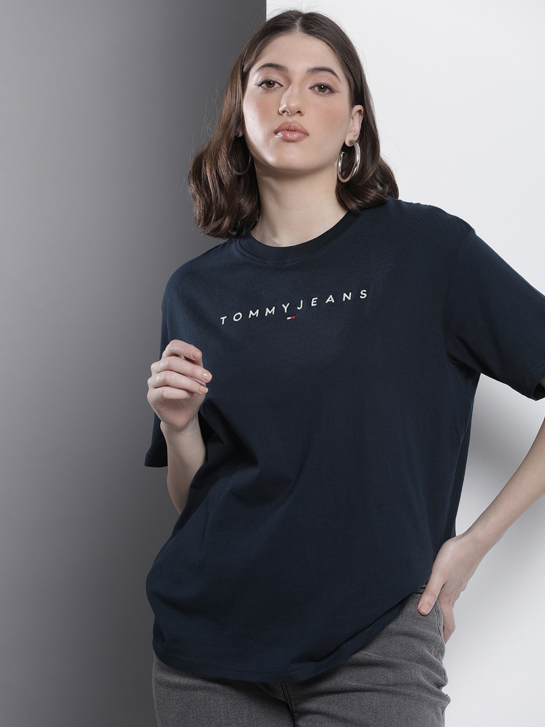 

Tommy Hilfiger Brand Logo Embroidered Drop-Shoulder Pure Cotton T-shirt, Navy blue